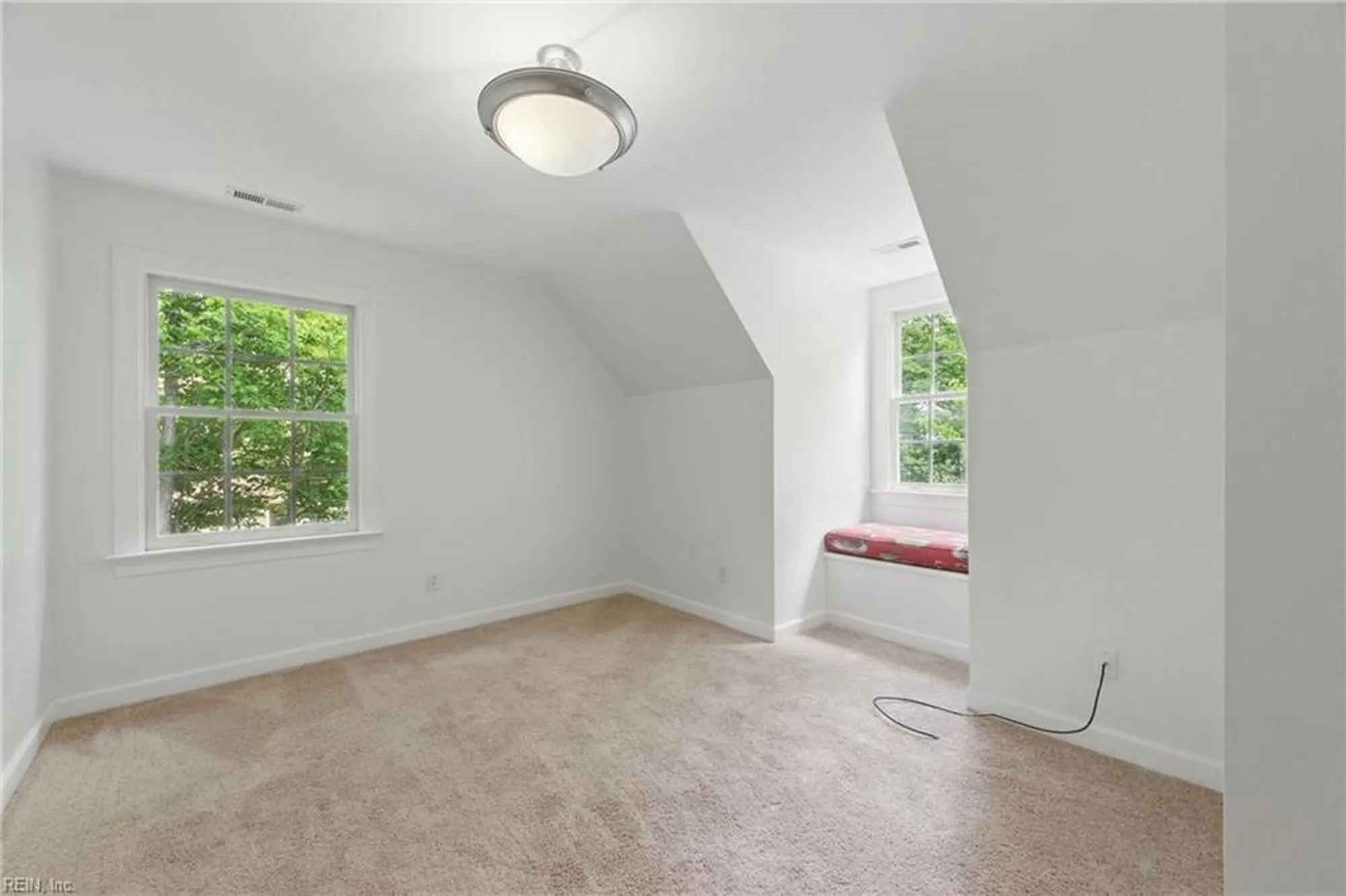 Property Slideshow image 32 of 47 | 133 mid ocean, Williamsburg, VA, 23188
