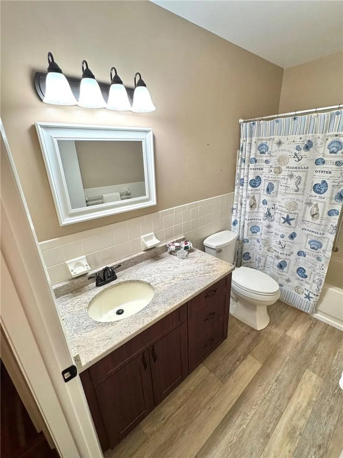 Property Slideshow image 18 of 37 | 2262 swedish dr 6, Clearwater, FL, 33763