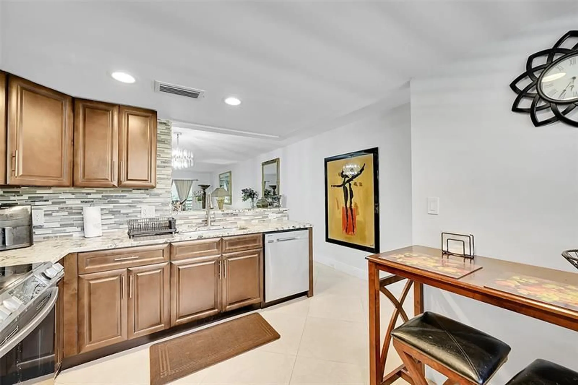 Property Slideshow image 8 of 43 | 2804 victoria way c3, Coconut Creek, FL, 33066