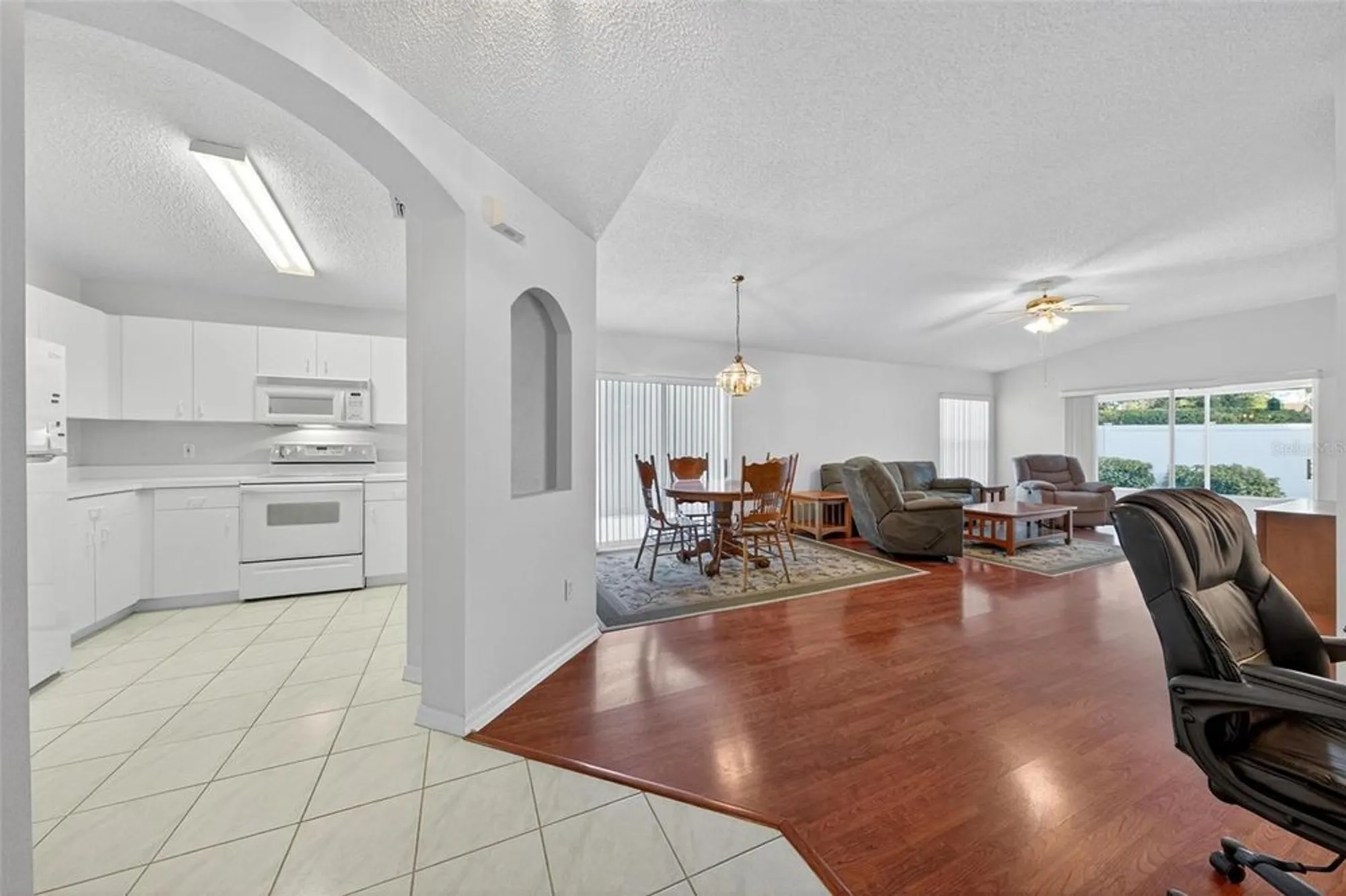 Property Slideshow image 8 of 63 | 4217 chamberlain way, Clermont, FL, 34711