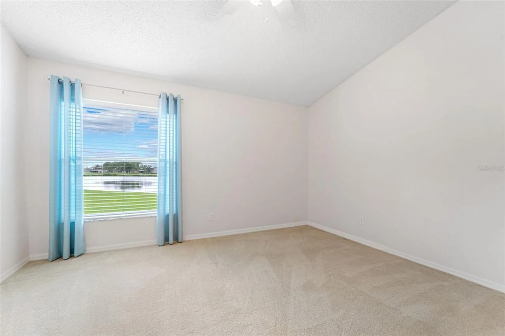 Property Slideshow image 15 of 43 | 2531 new haven cir # 2531, Sun City Center, FL, 33573