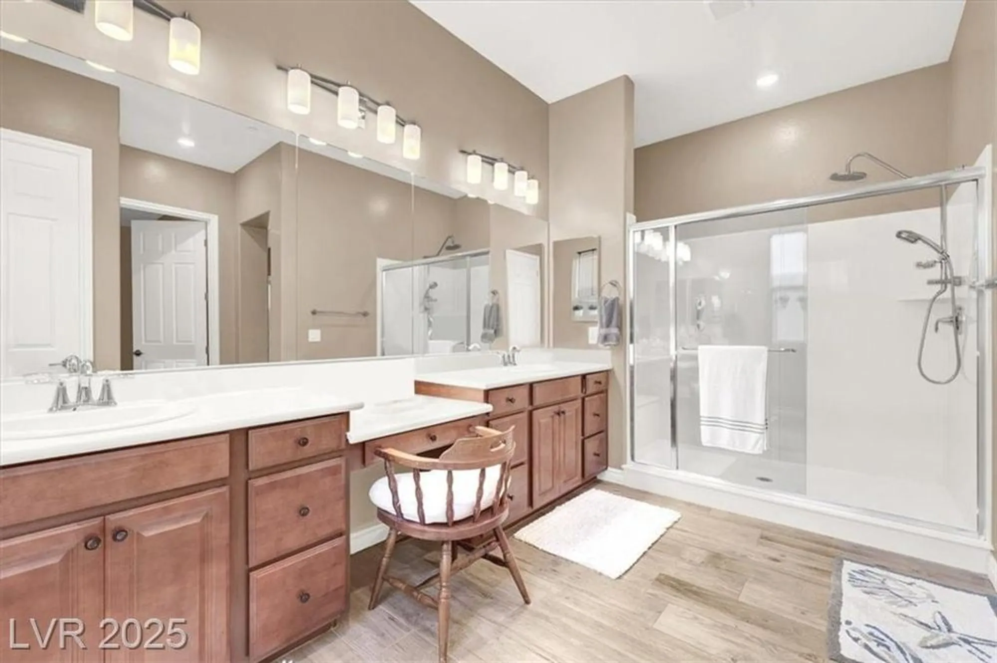 Property Slideshow image 32 of 48 | 400 middlestone ave, Henderson, NV, 89011