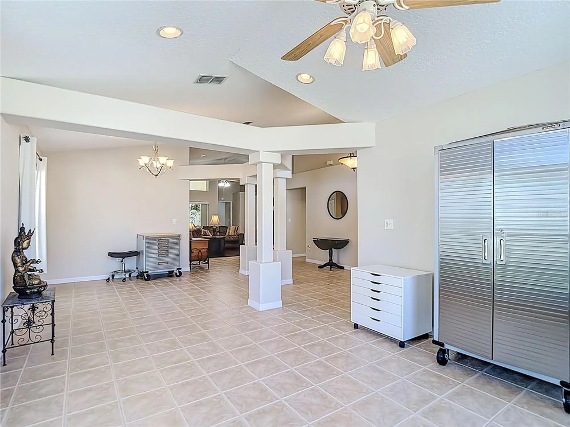 Property Slideshow image 6 of 48 | 456 greenwich cir, Spring Hill, FL, 34609