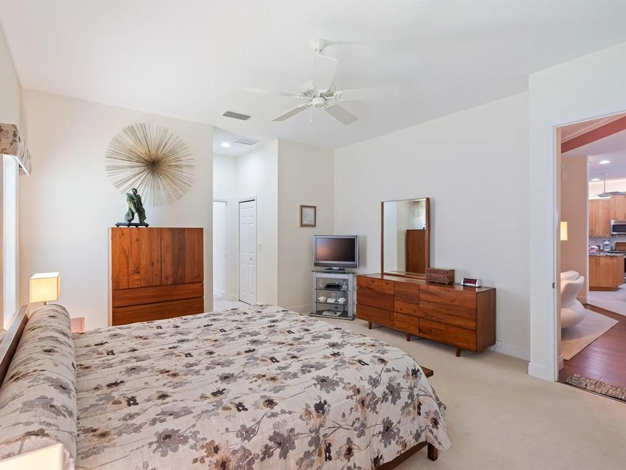 Property Slideshow image 24 of 53 | 8348 bridgeport bay cir, Mount Dora, FL, 32757