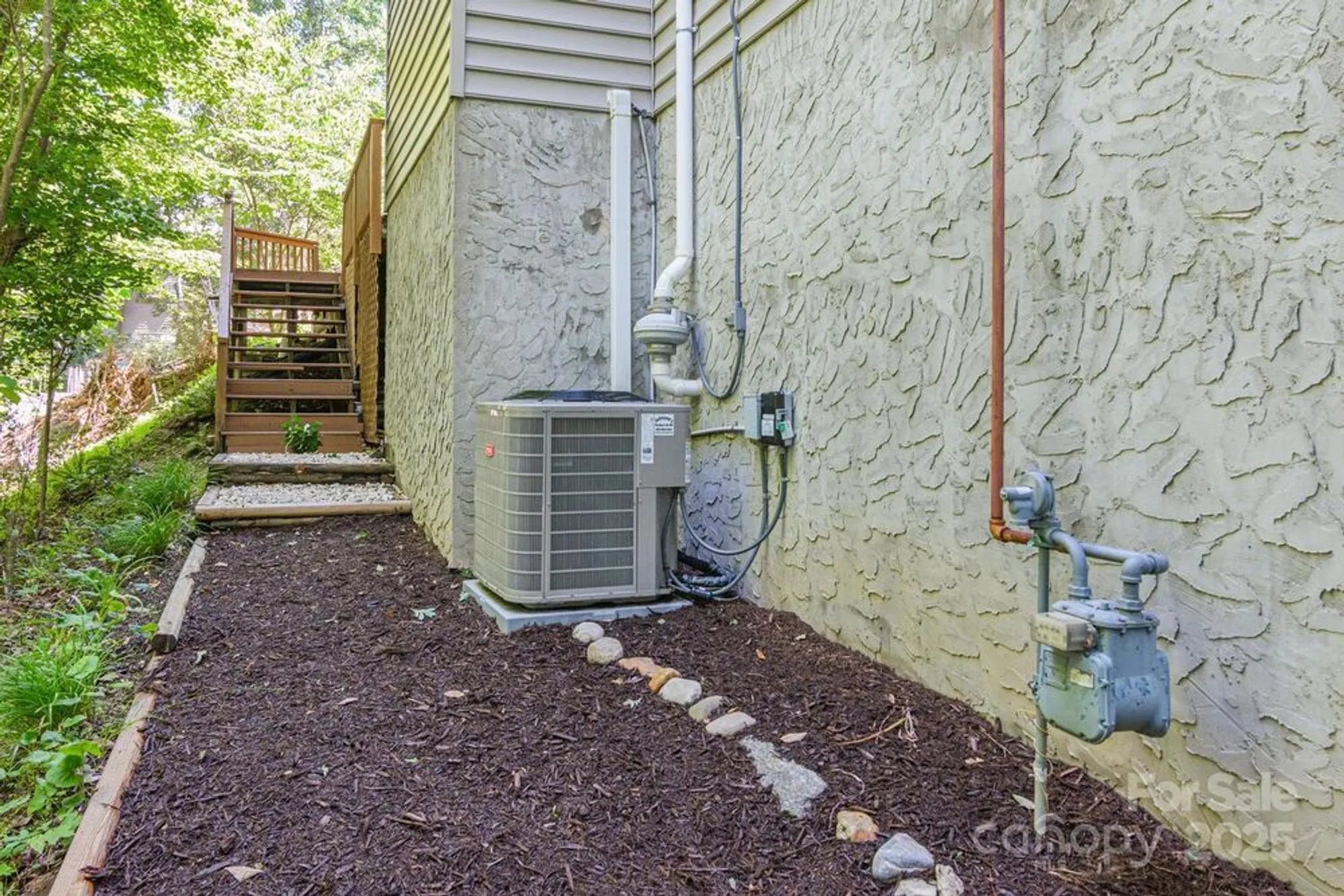 Property Slideshow image 45 of 46 | 299 carriage summitt way, Hendersonville, NC, 28791