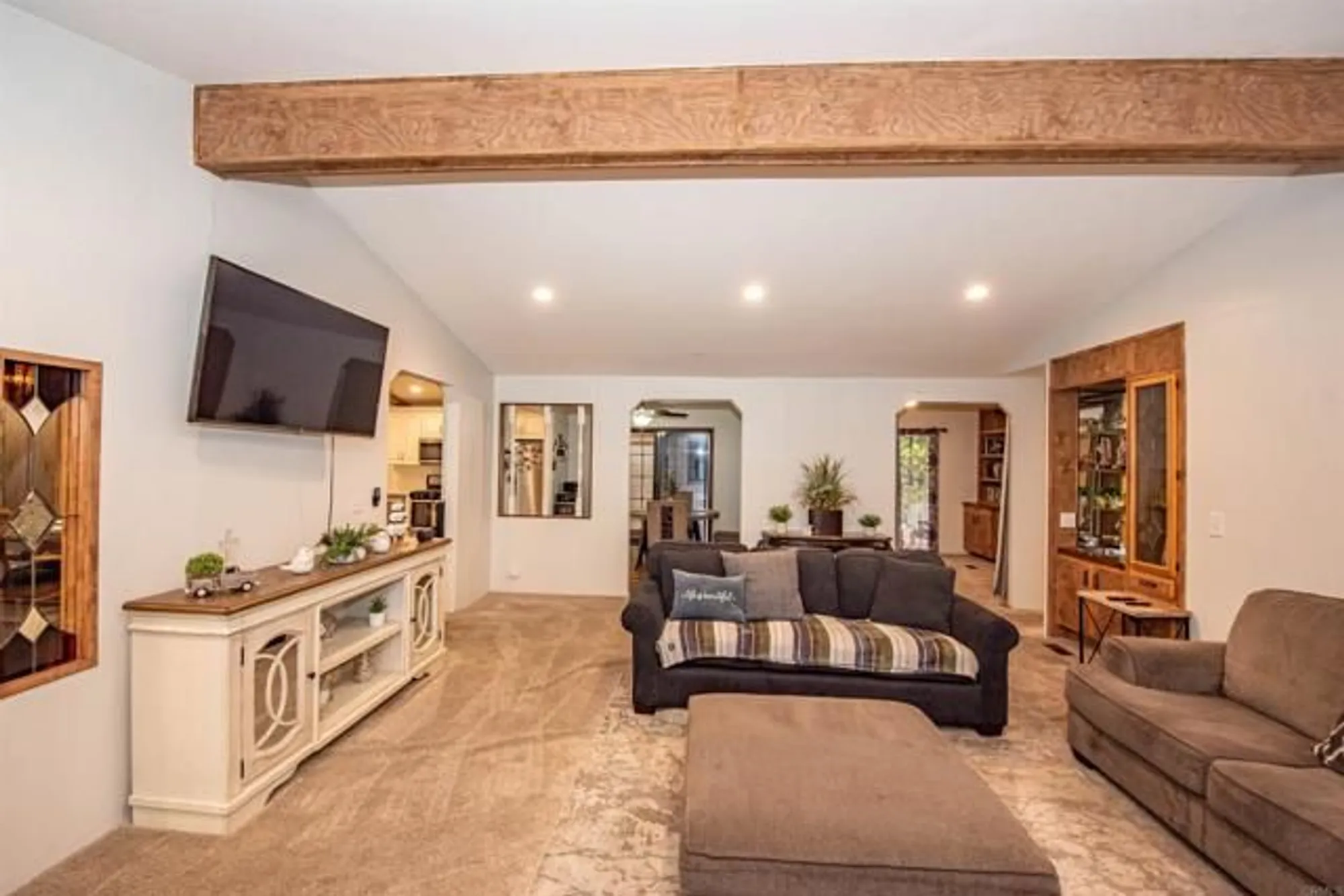 Property Slideshow image 21 of 67 | 38210 via taffia, Murrieta, CA, 92563