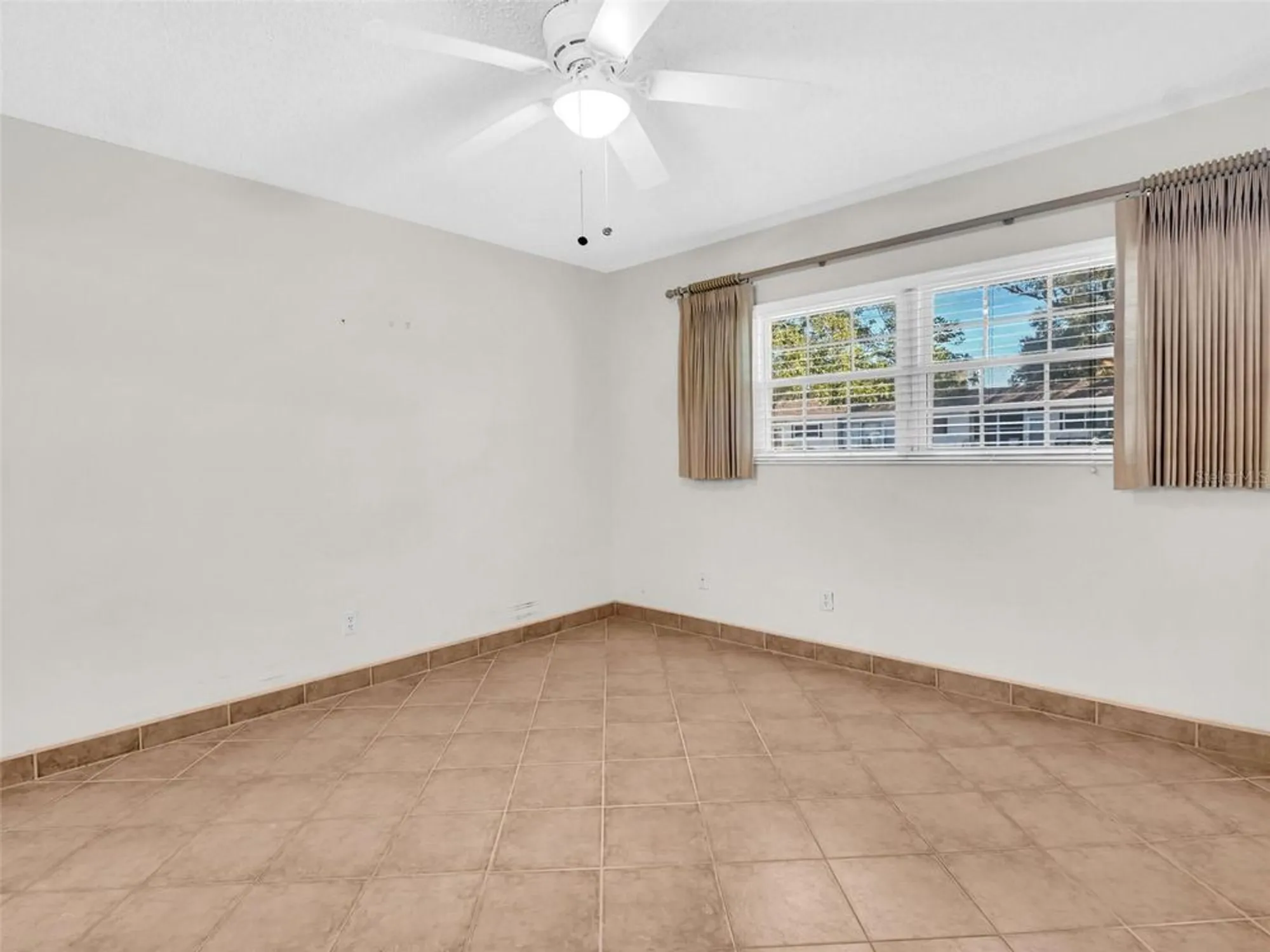 Property Slideshow image 21 of 62 | 3109 mission grove dr d, Palm Harbor, FL, 34684