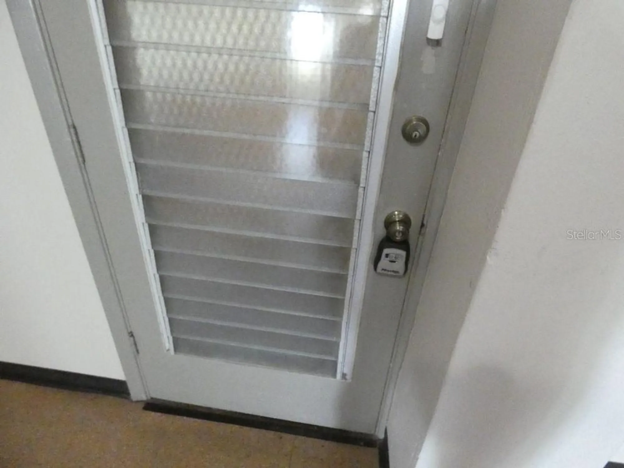 Property Slideshow image 16 of 30 | 2462 brazilia dr apt 44, Clearwater, FL, 33763