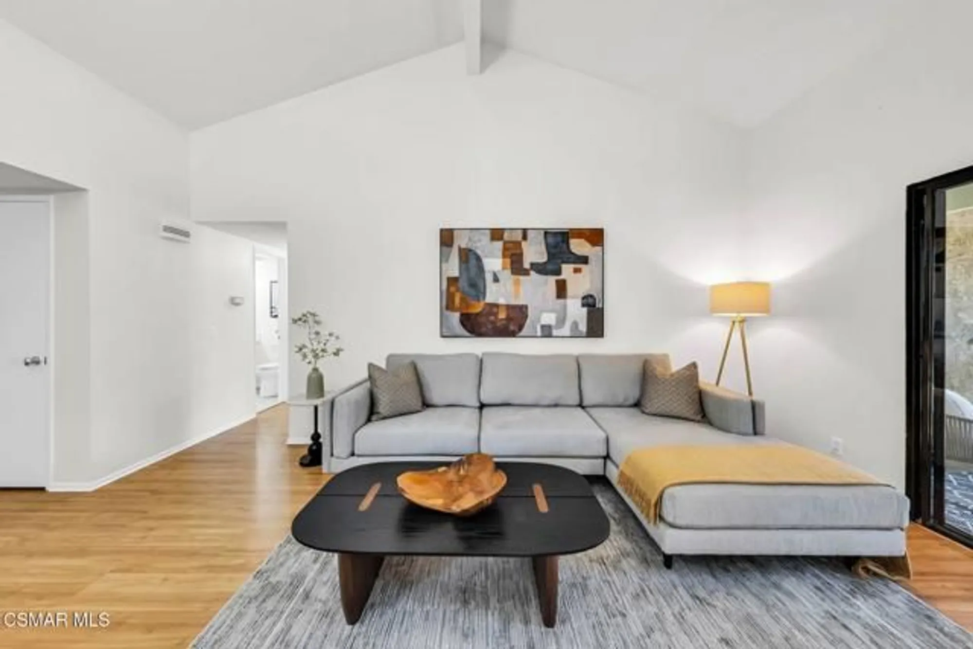 Property Slideshow image 5 of 54 | 769 birchpark cir 203, Thousand Oaks, CA, 91360