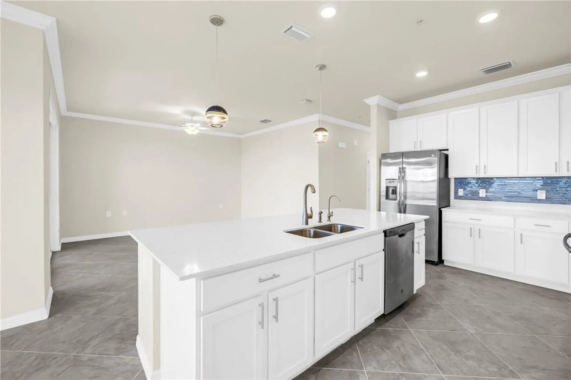 Property Slideshow image 34 of 67 | 1030 tidewater shores loop 405, Bradenton, FL, 34208