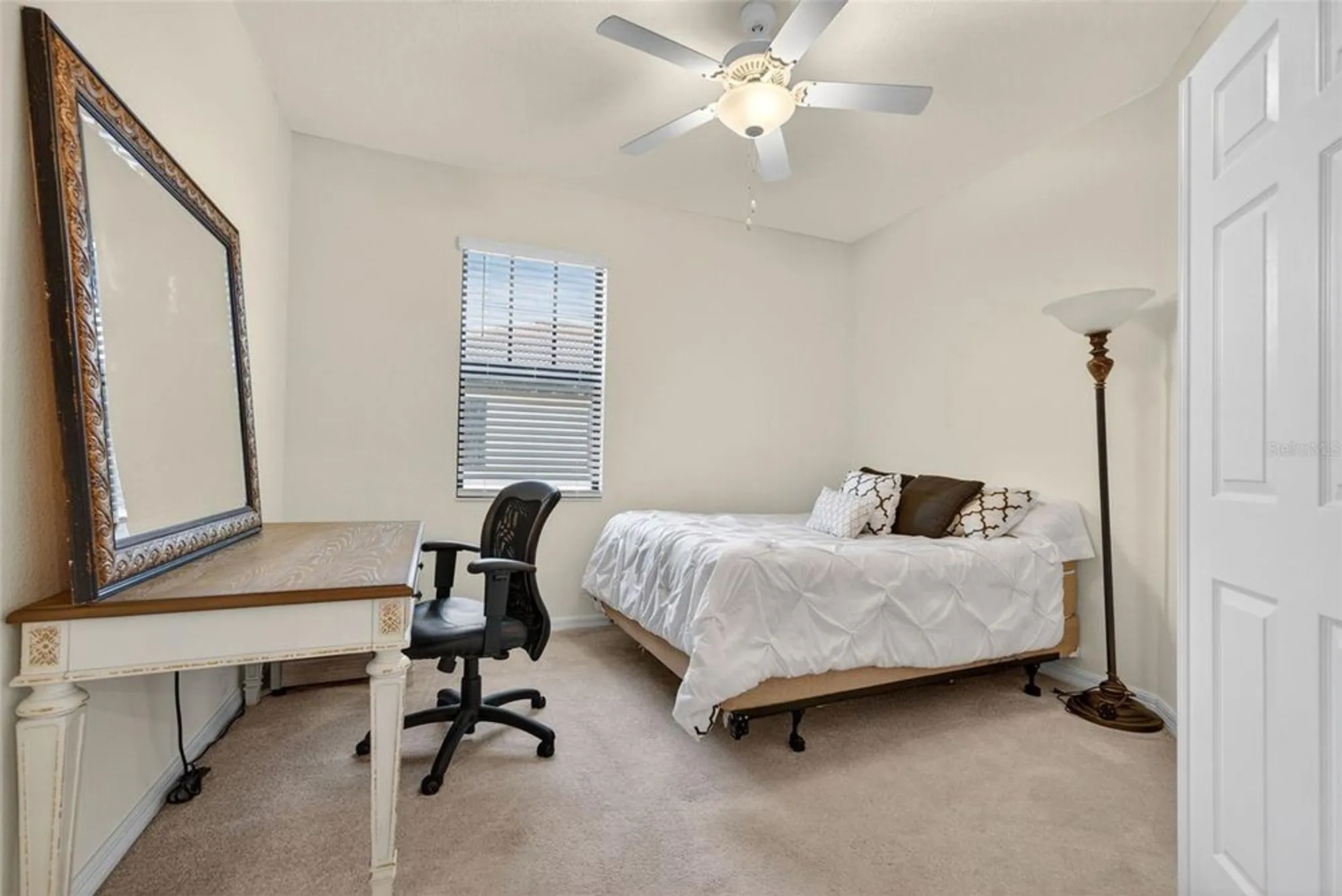 Property Slideshow image 34 of 91 | 10047 crooked creek dr 201, Venice, FL, 34293