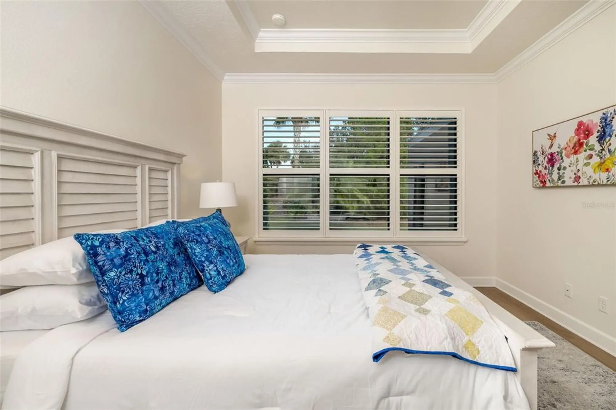 Property Slideshow image 14 of 55 | 5043 serata dr, Bradenton, FL, 34211