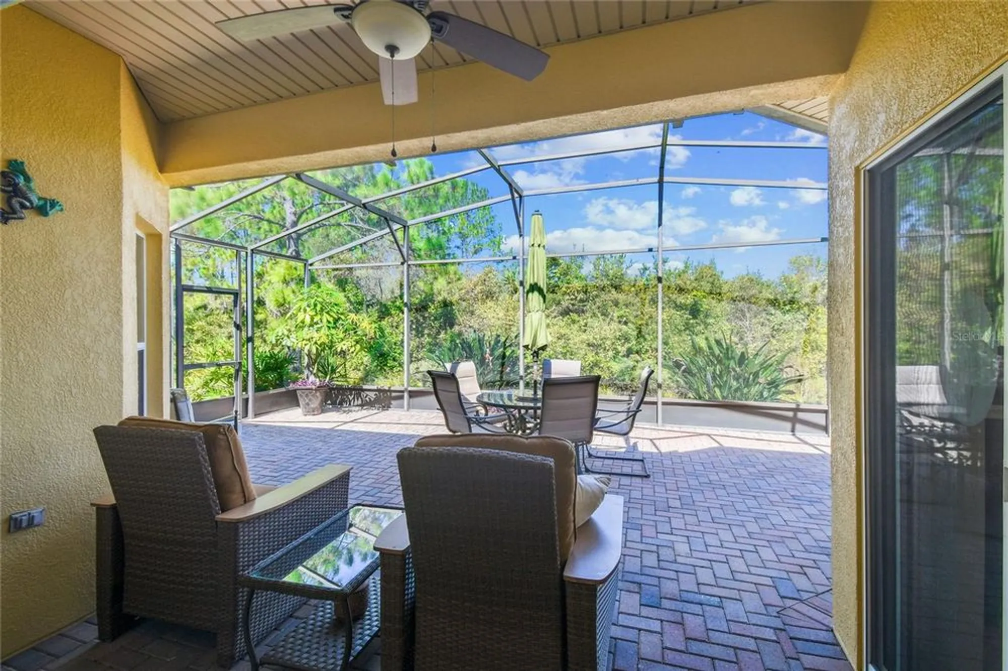 Property Slideshow image 41 of 61 | 536 portofino dr, Poinciana, FL, 34759