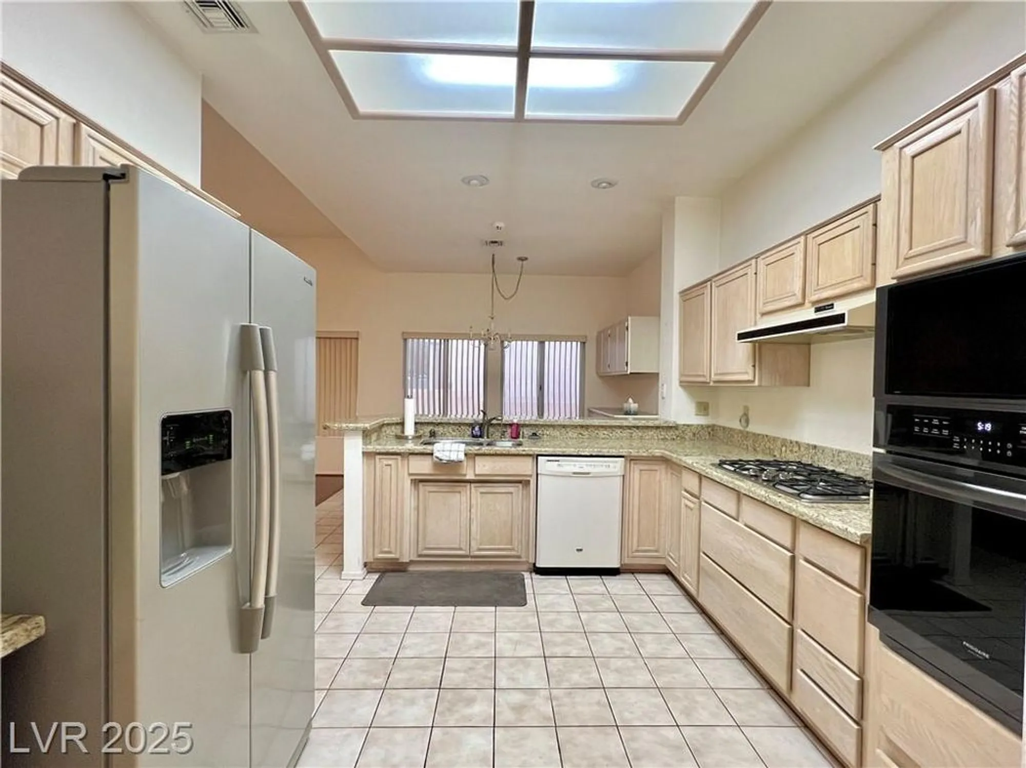 Property Slideshow image 16 of 33 | 3012 morning ridge dr, Las Vegas, NV, 89134