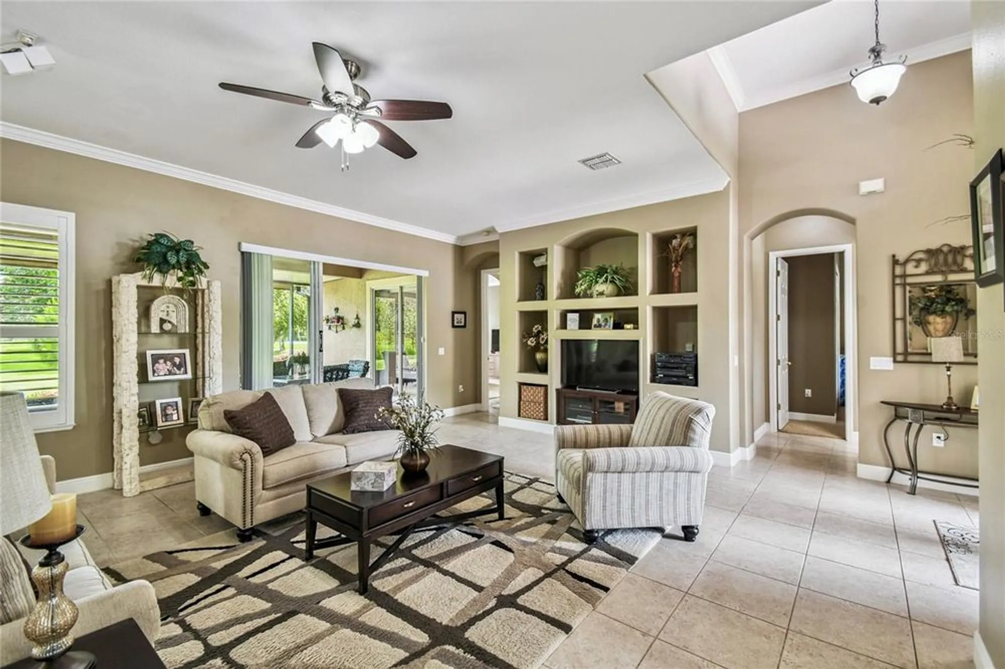 Property Slideshow image 8 of 56 | 542 viterra ct, Kissimmee, FL, 34759