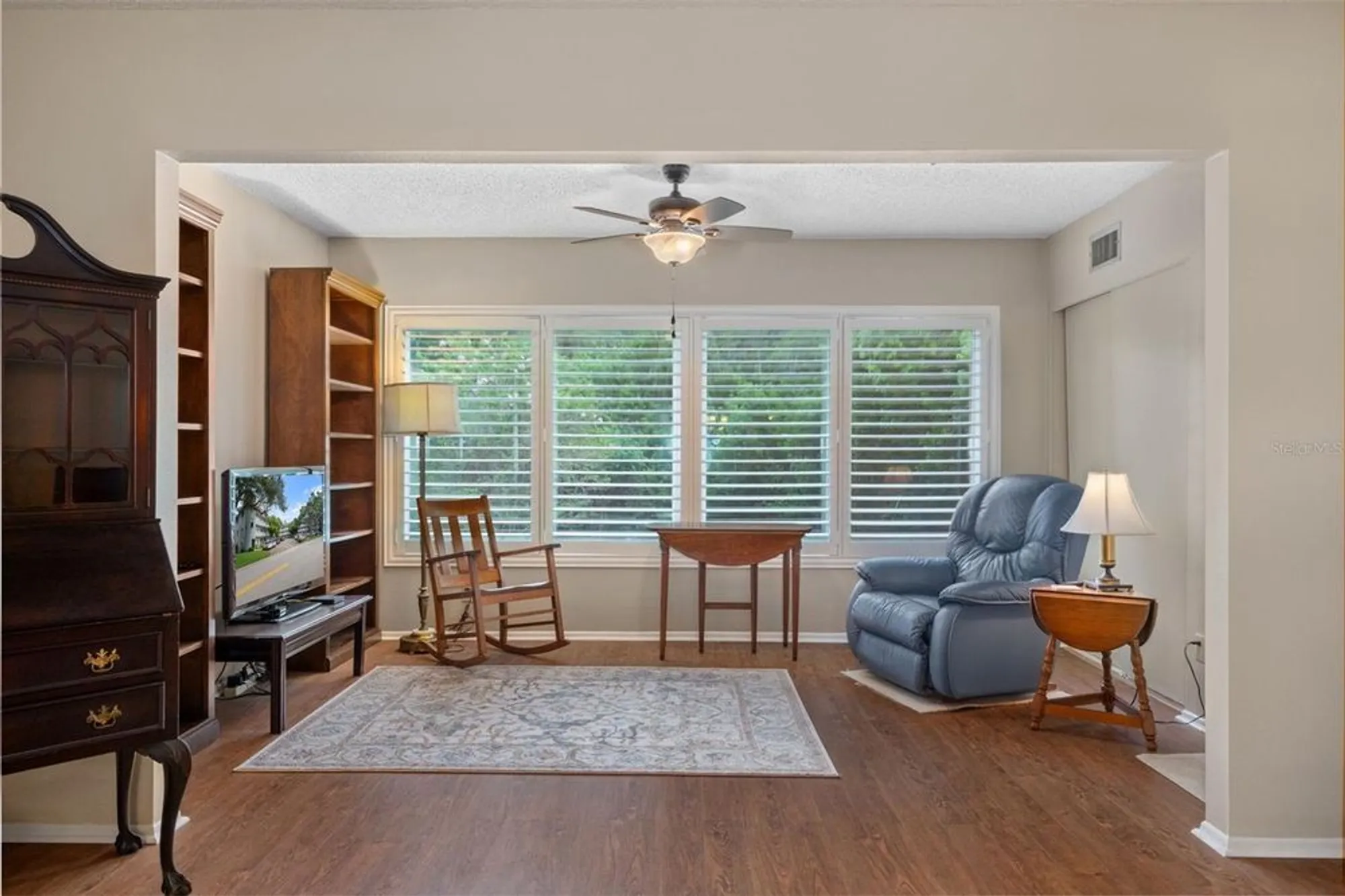 Property Slideshow image 17 of 61 | 2440 world parkway blvd 38, Clearwater, FL, 33763