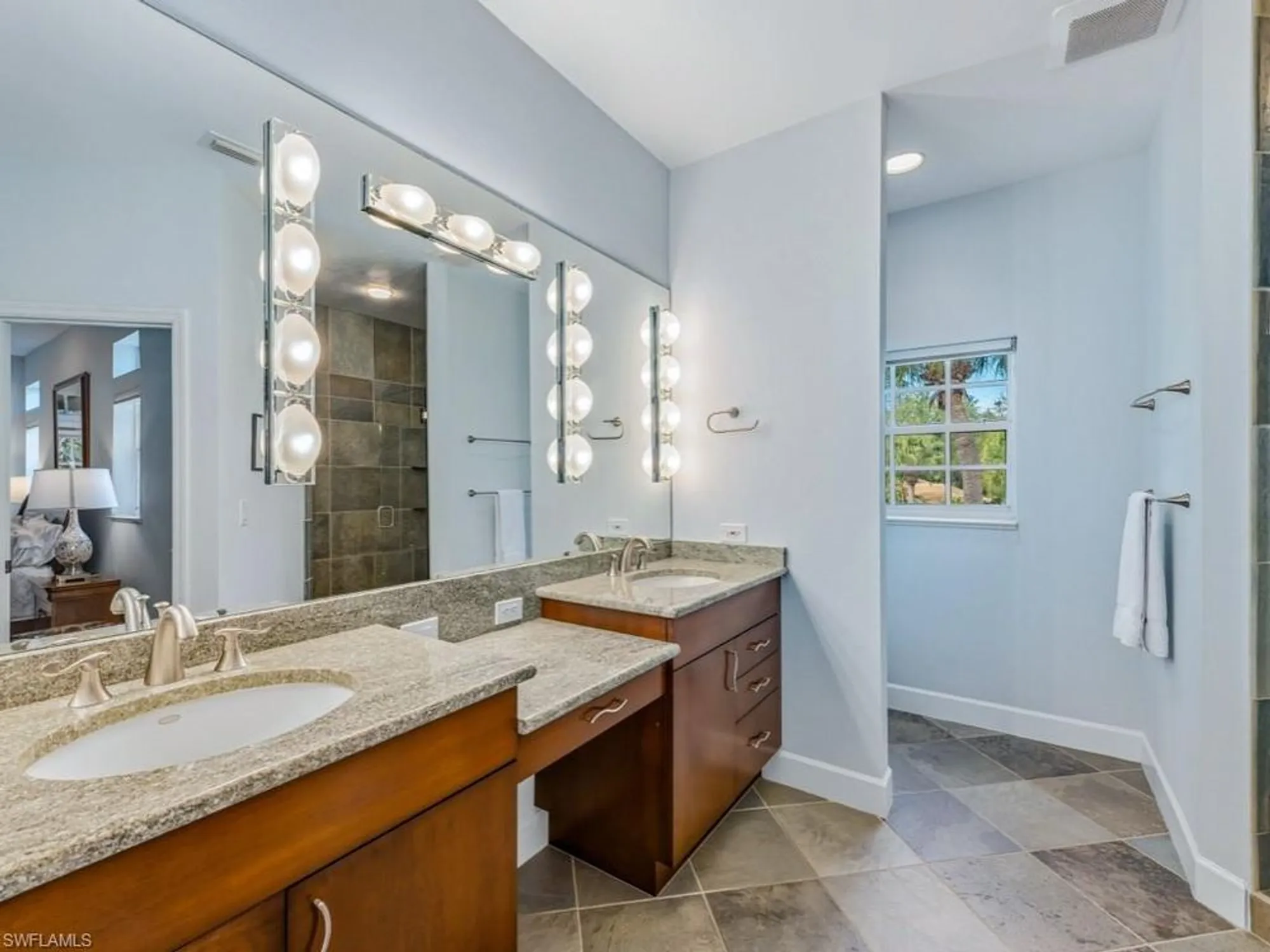 Property Slideshow image 22 of 42 | 3490 thornbury ln, Bonita Springs, FL, 34134