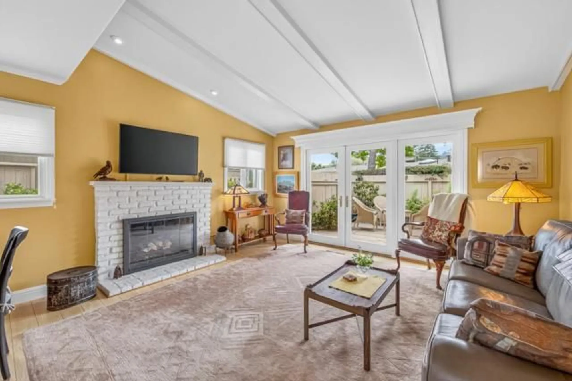 Property Slideshow image 8 of 42 | 171 hacienda carmel, Carmel, CA, 93923