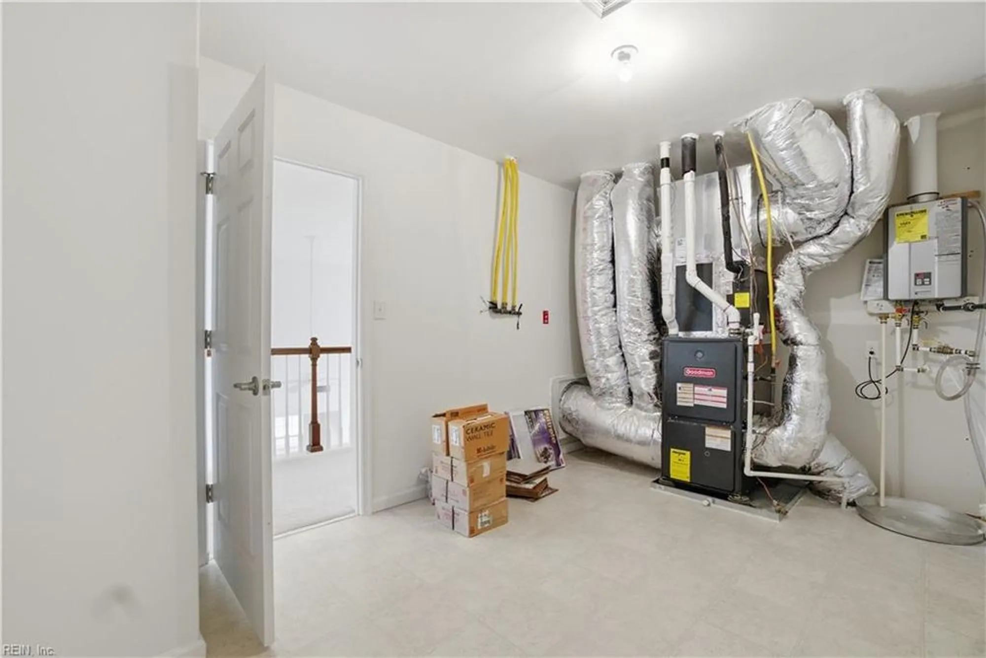 Property Slideshow image 25 of 50 | 502 dunning ln, Chesapeake, VA, 23322