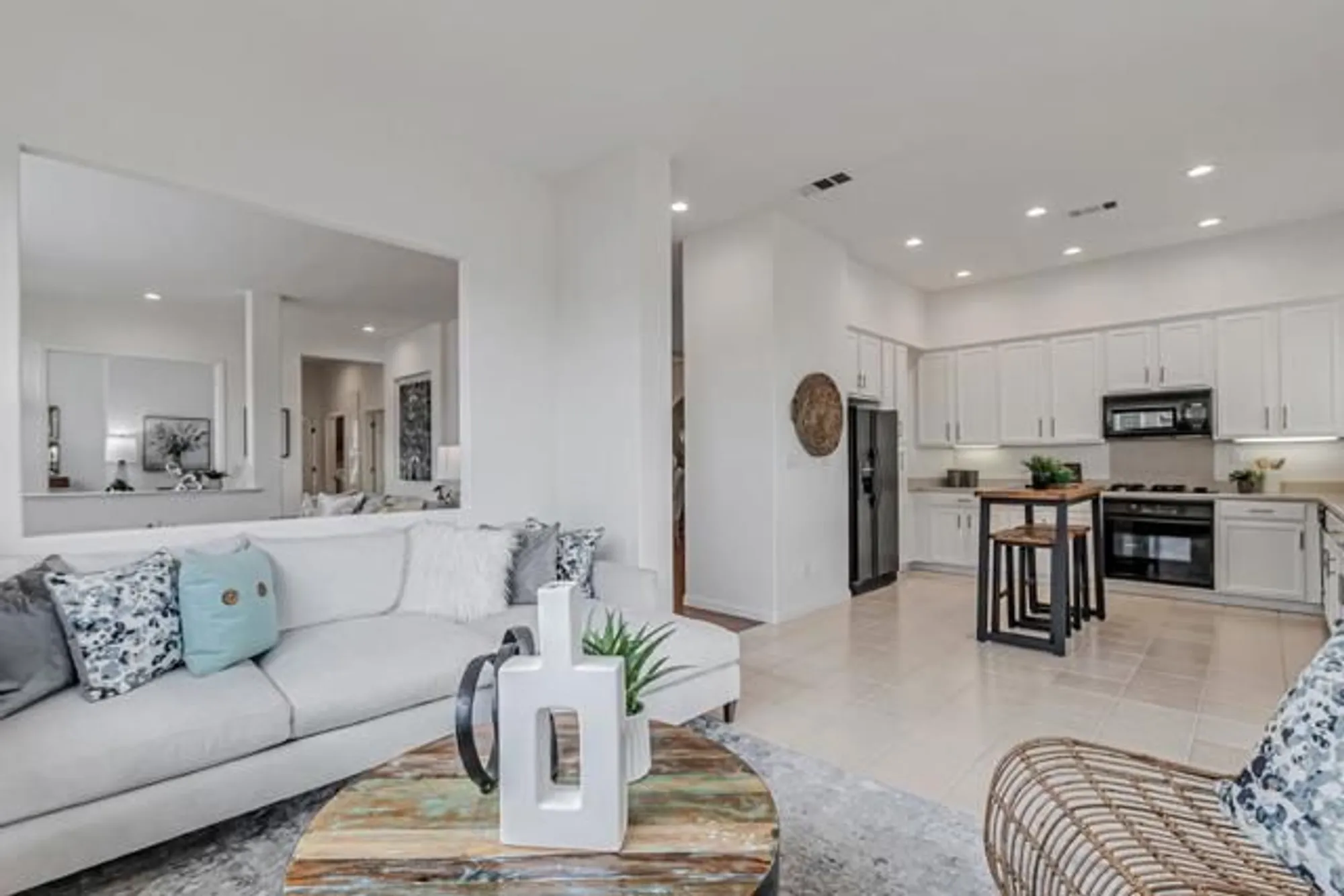 Property Slideshow image 16 of 60 | 2051 folle blanche dr, San Jose, CA, 95135