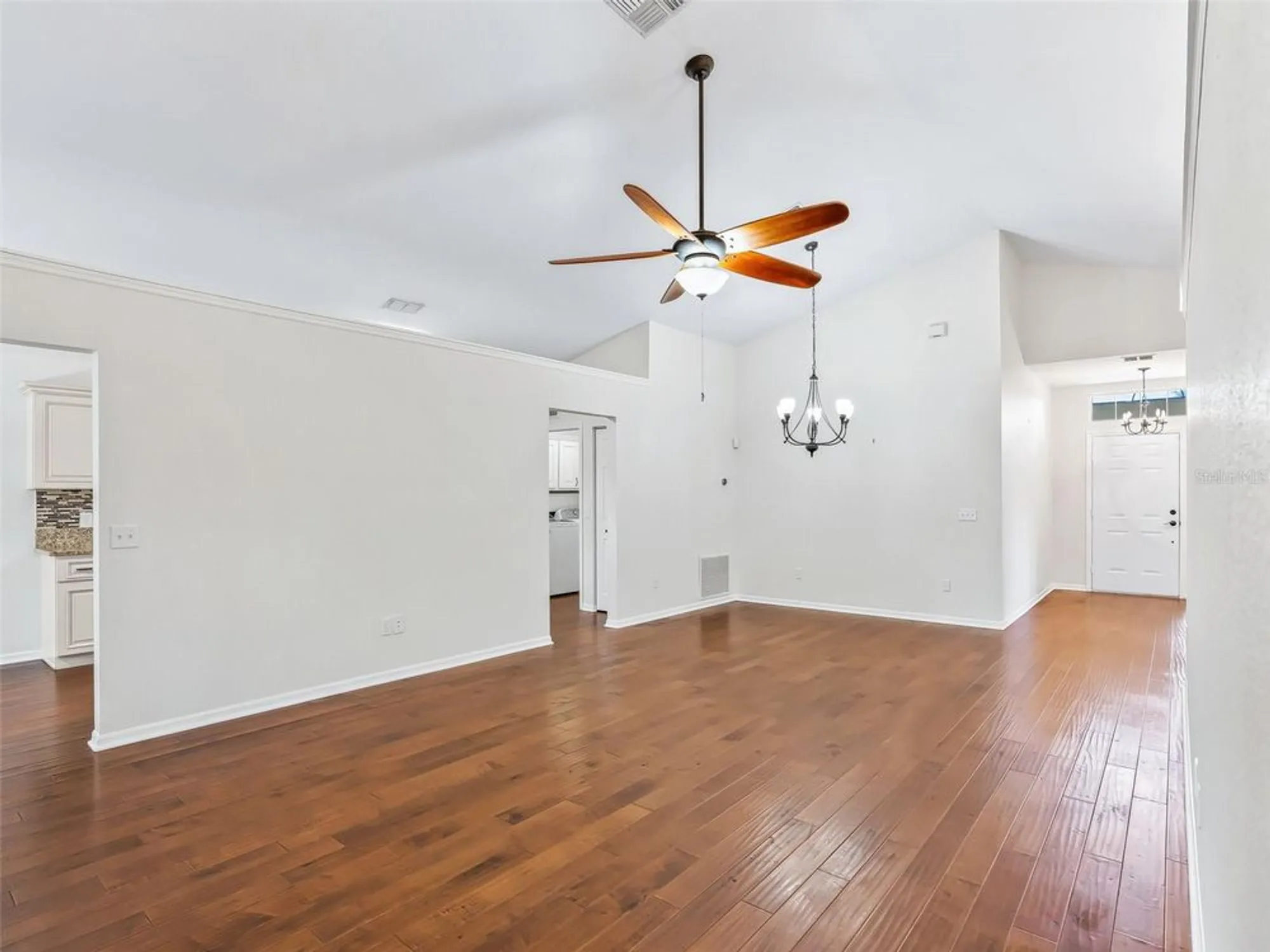 Property Slideshow image 14 of 62 | 17577 se 112th ave, Summerfield, FL, 34491