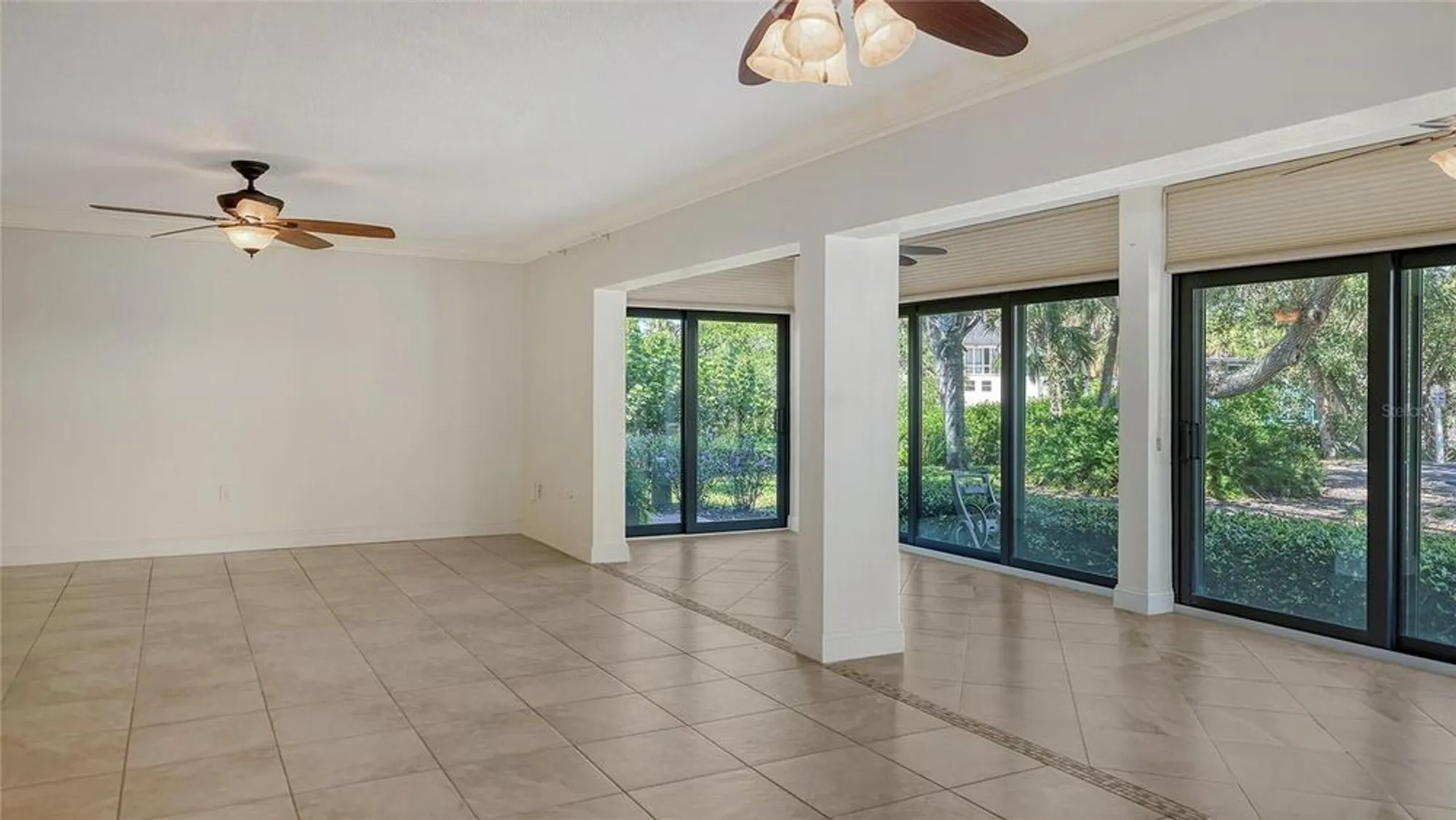 Property Slideshow image 15 of 91 | 225 hourglass way apt 103, Sarasota, FL, 34242