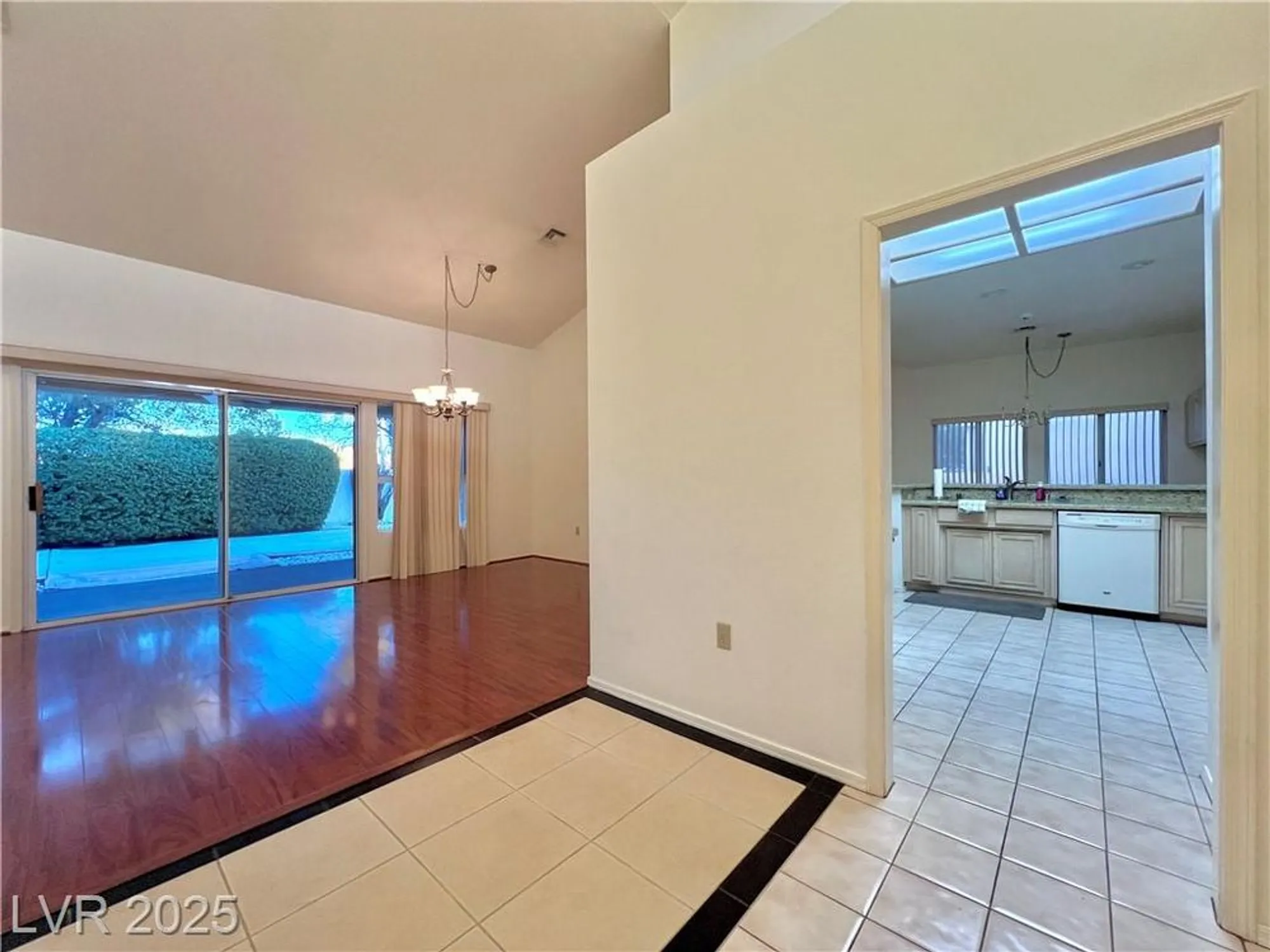 Property Slideshow image 4 of 33 | 3012 morning ridge dr, Las Vegas, NV, 89134