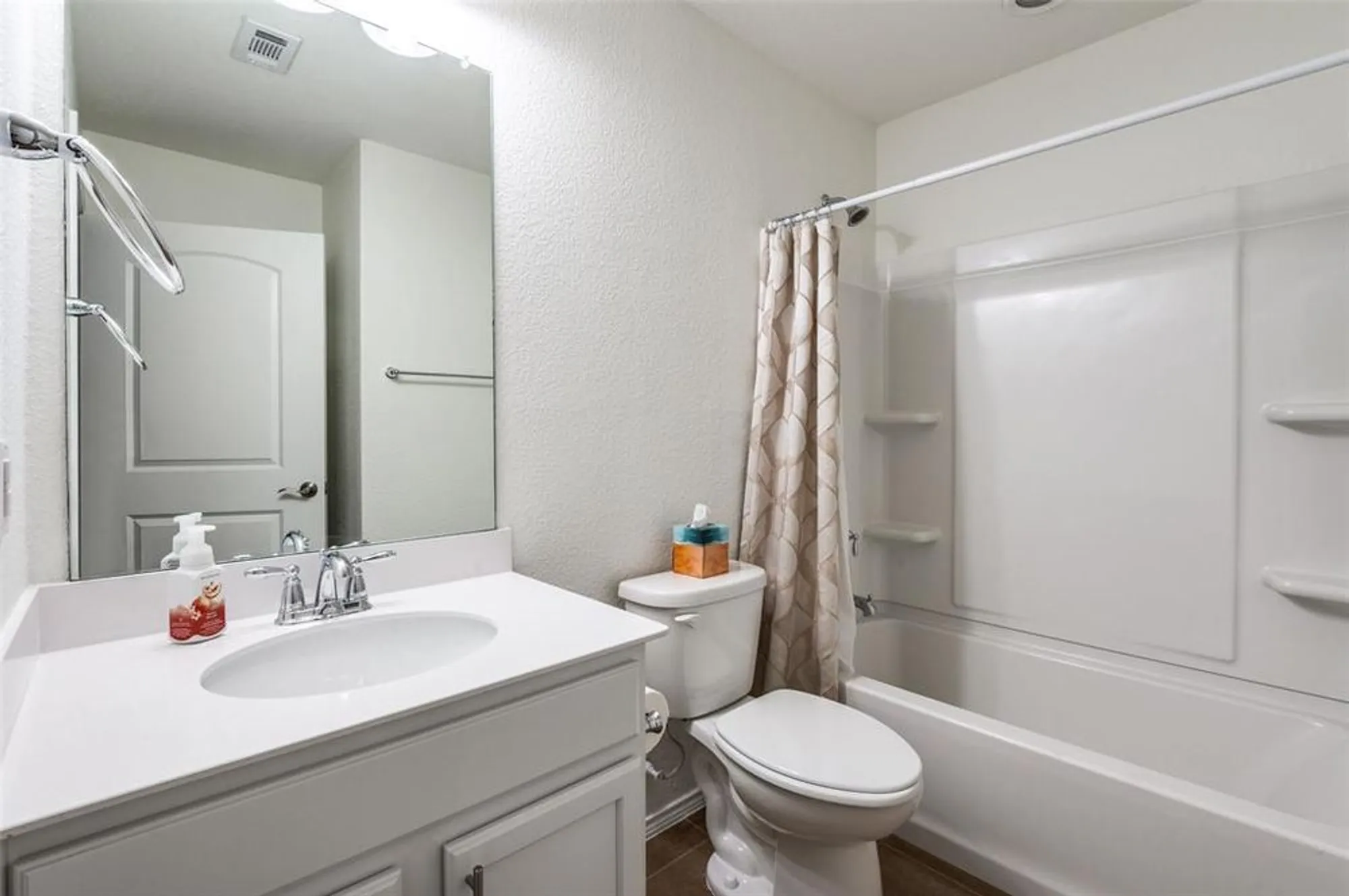 Property Slideshow image 18 of 25 | 8040 cool river dr, Frisco, TX, 75036