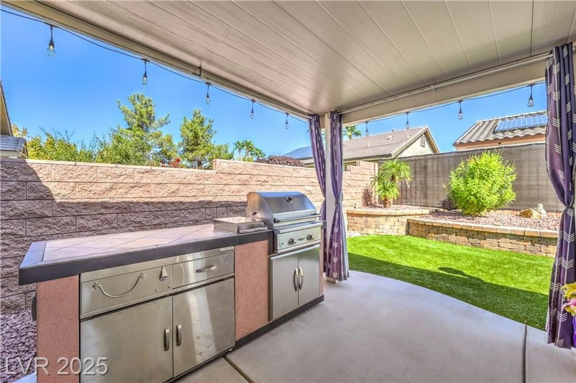 Property Slideshow image 26 of 44 | 3740 corte bella hills ave, North Las Vegas, NV, 89081