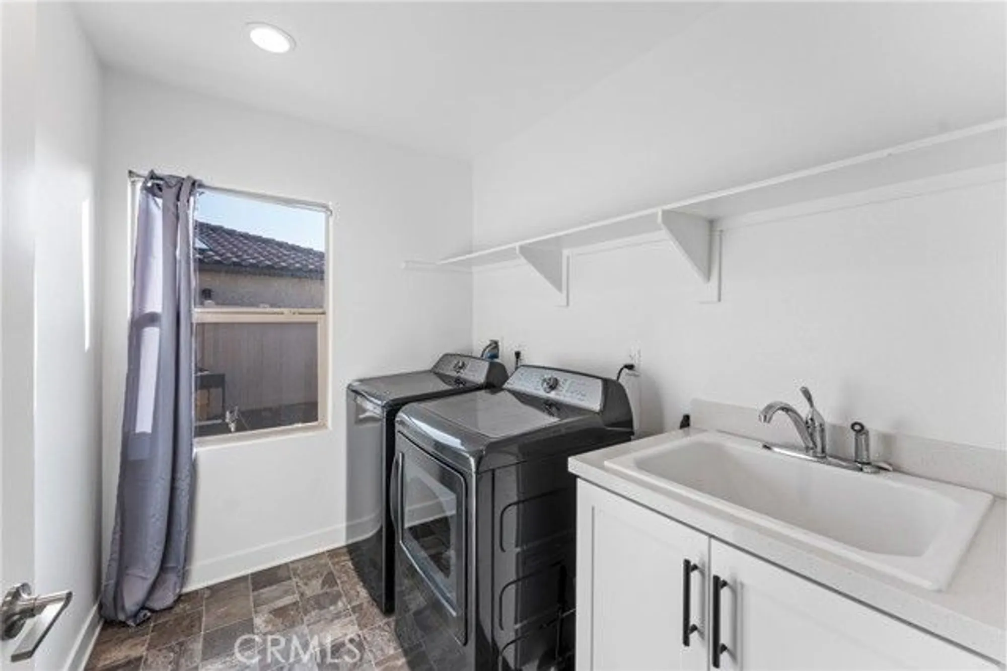 Property Slideshow image 26 of 45 | 1630 easton ln, Beaumont, CA, 92223