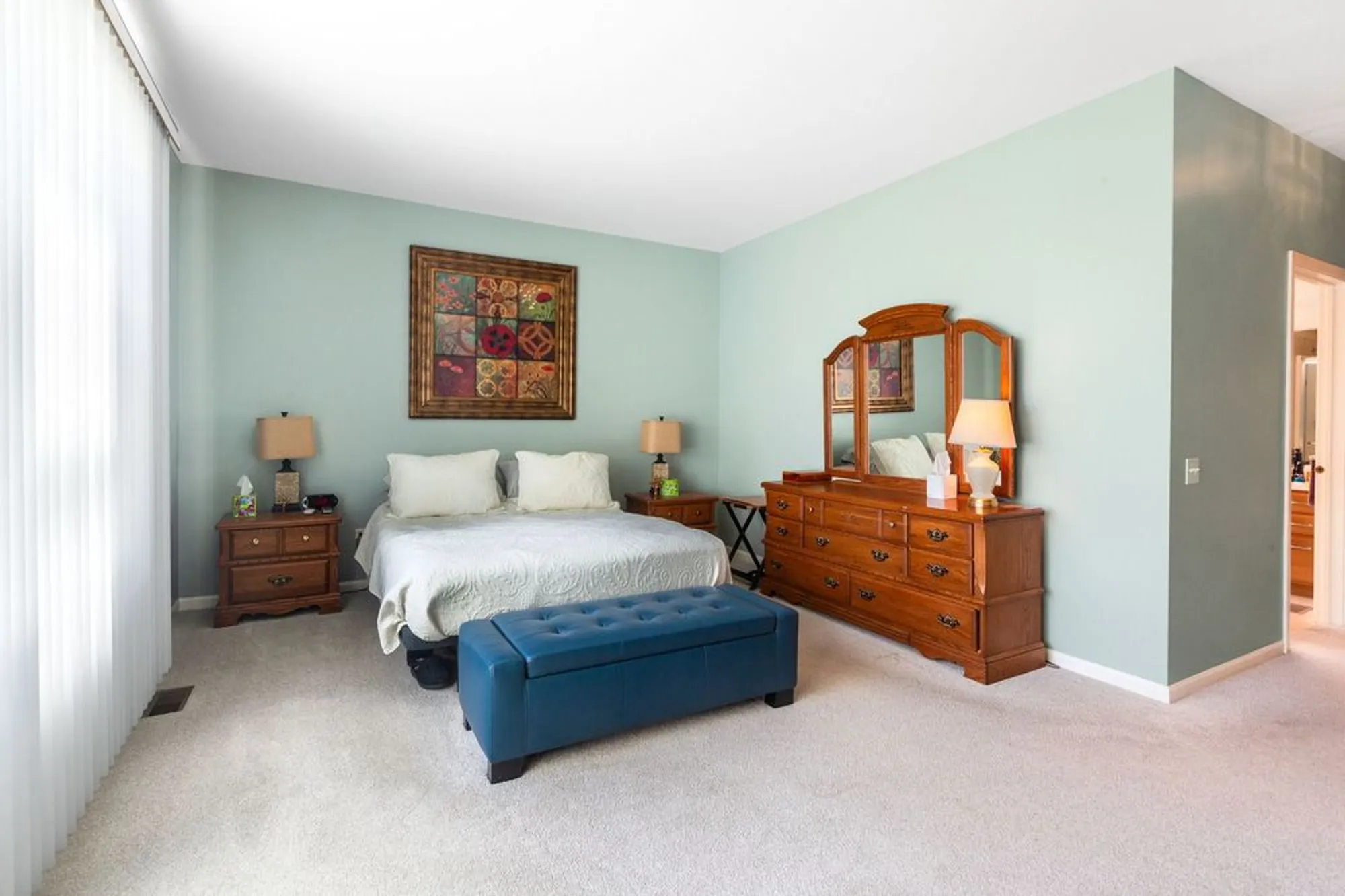 Property Slideshow image 16 of 25 | 12078 spring creek dr, Huntley, IL, 60142