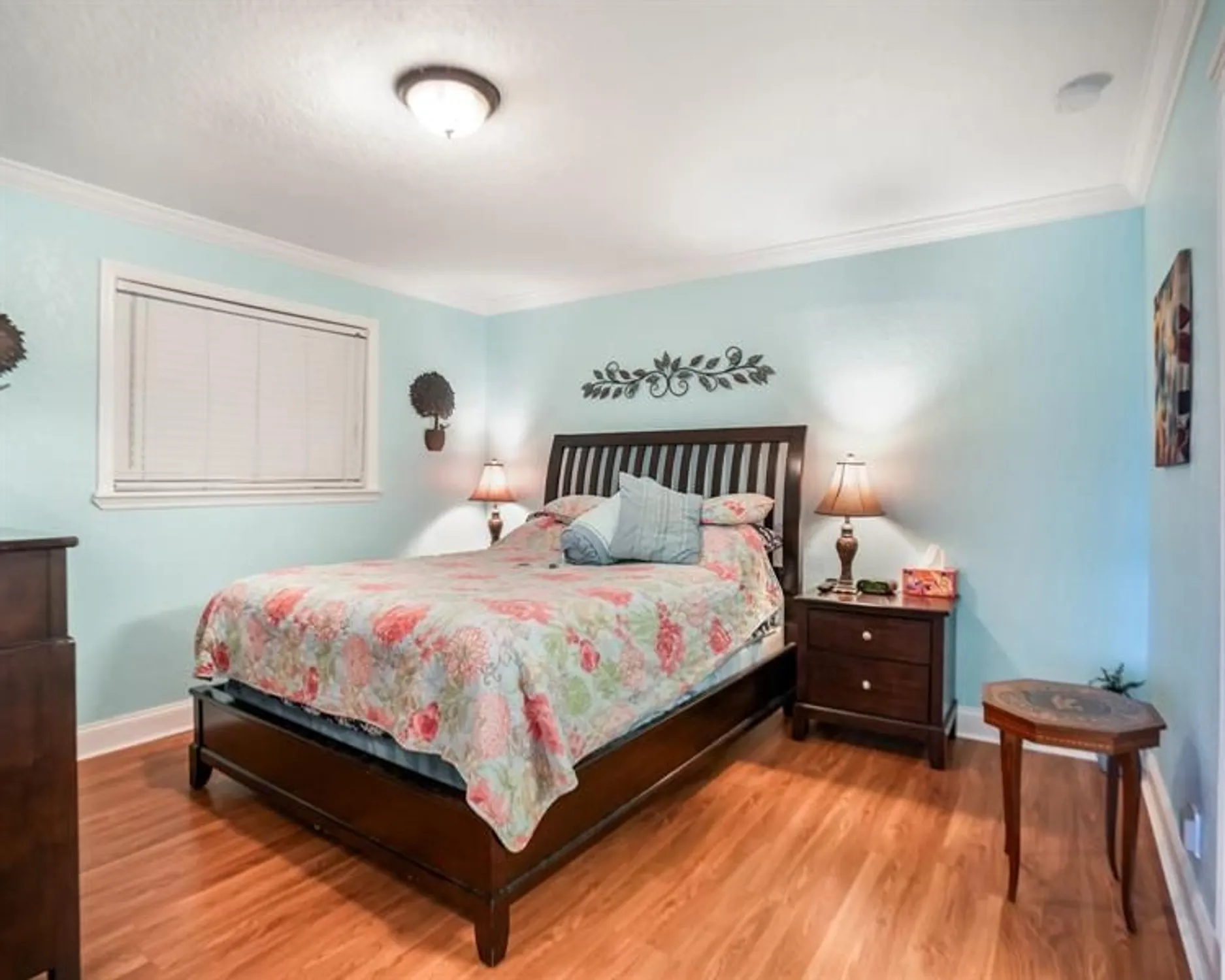 Property Slideshow image 10 of 42 | 4513 nw 43rd ter, Tamarac, FL, 33319