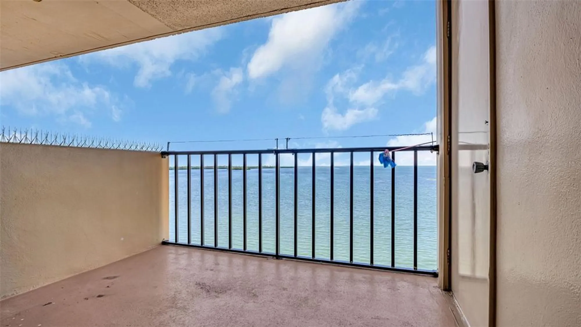 Property Slideshow image 5 of 28 | 9 haig pl 806, Dunedin, FL, 34698