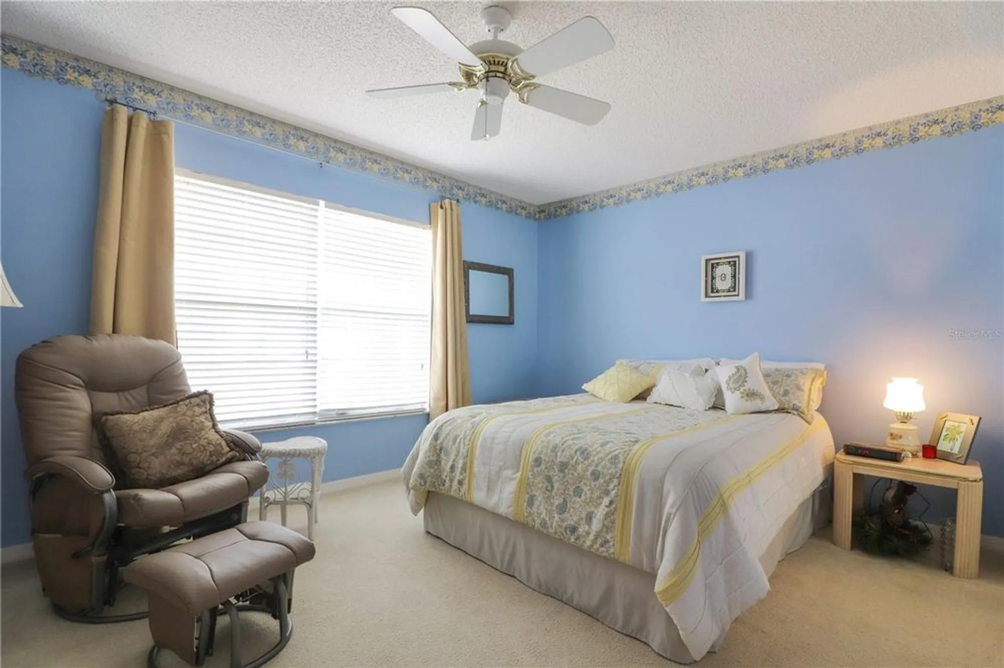Property Slideshow image 13 of 22 | 25339 crestwater dr, Leesburg, FL, 34748