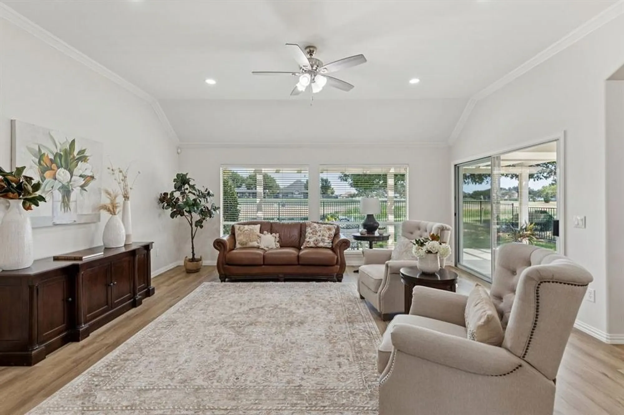 Property Slideshow image 6 of 31 | 10101 southpoint ct, Denton, TX, 76207