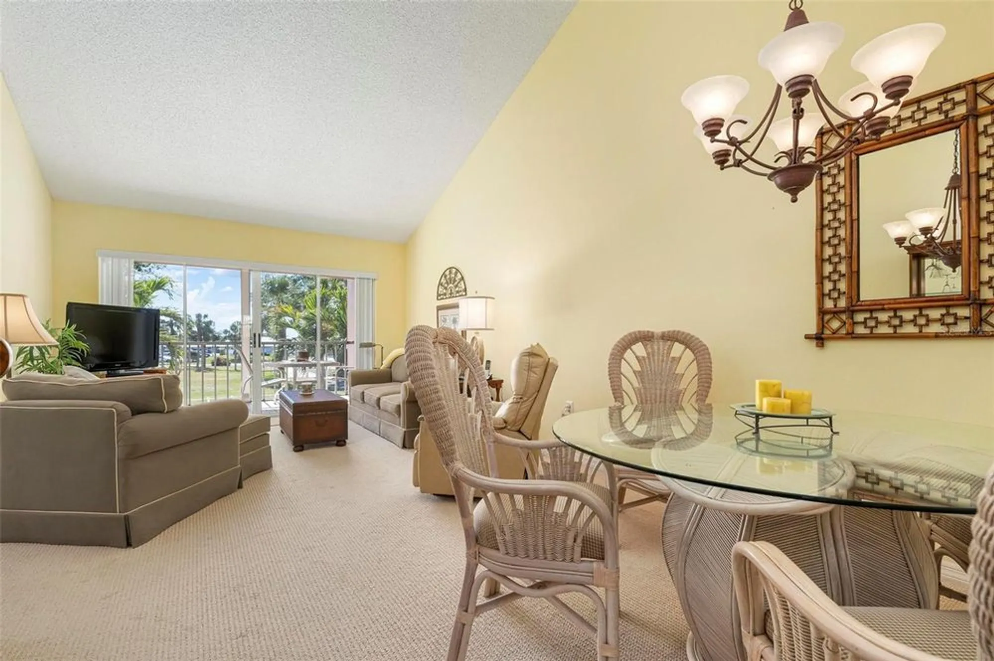 Property Slideshow image 3 of 68 | 458 cerromar rd 483, Venice, FL, 34293
