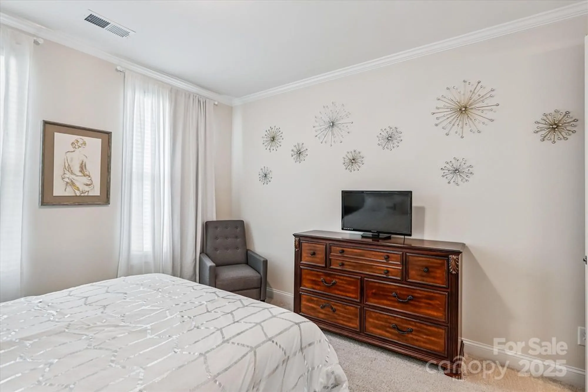 Property Slideshow image 9 of 36 | 10400 superb ln, Charlotte, NC, 28215