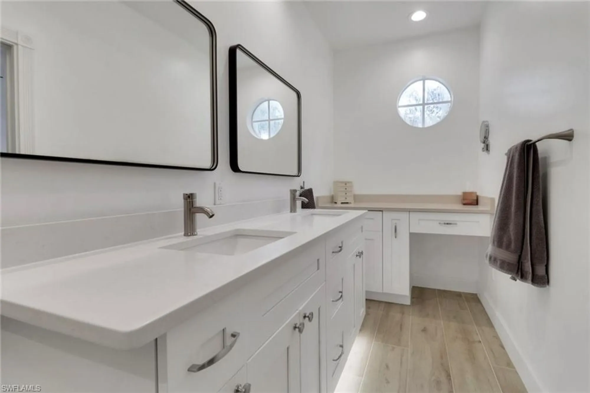 Property Slideshow image 20 of 43 | 3570 zanzibar way, Naples, FL, 34119