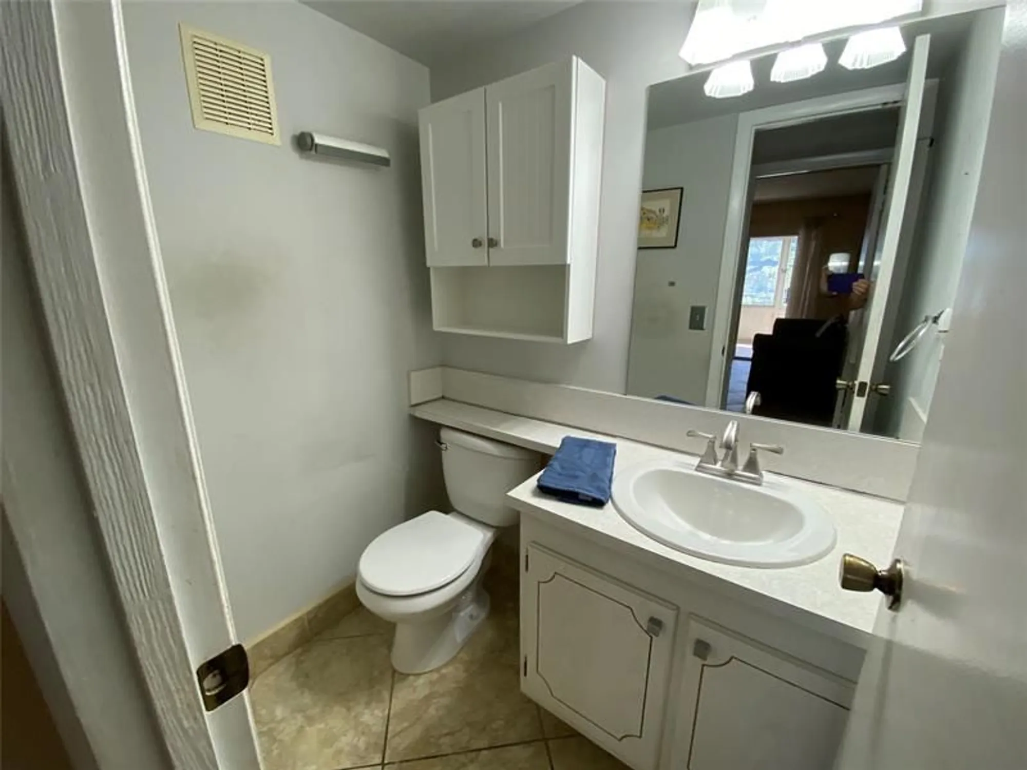 Property Slideshow image 16 of 44 | 2019 cambridge a # 2019, Deerfield Beach, FL, 33442