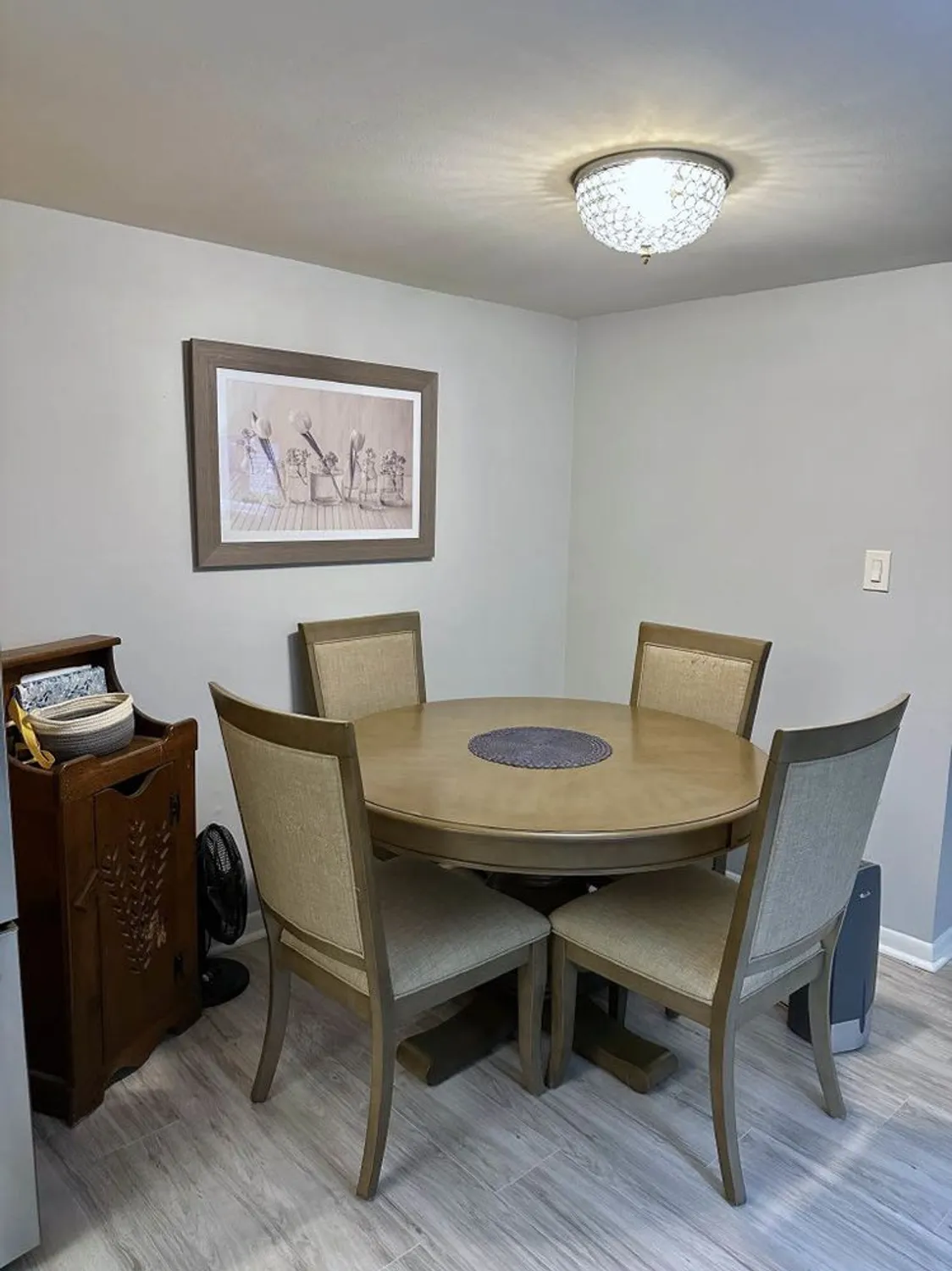 Property Slideshow image 12 of 19 | 2900 maple ave 24a, Downers Grove, IL, 60515