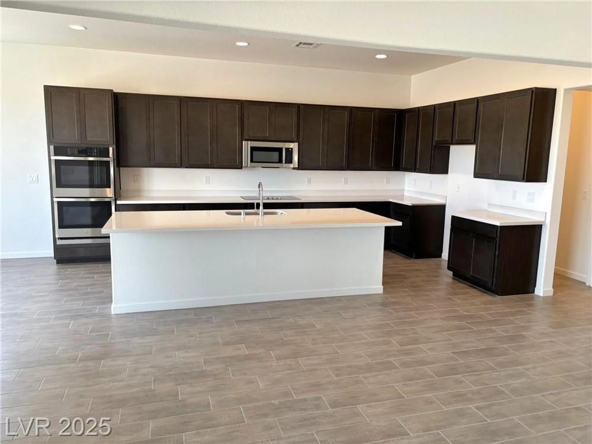 Property Slideshow image 9 of 27 | 5696 e badlands ln, Pahrump, NV, 89061