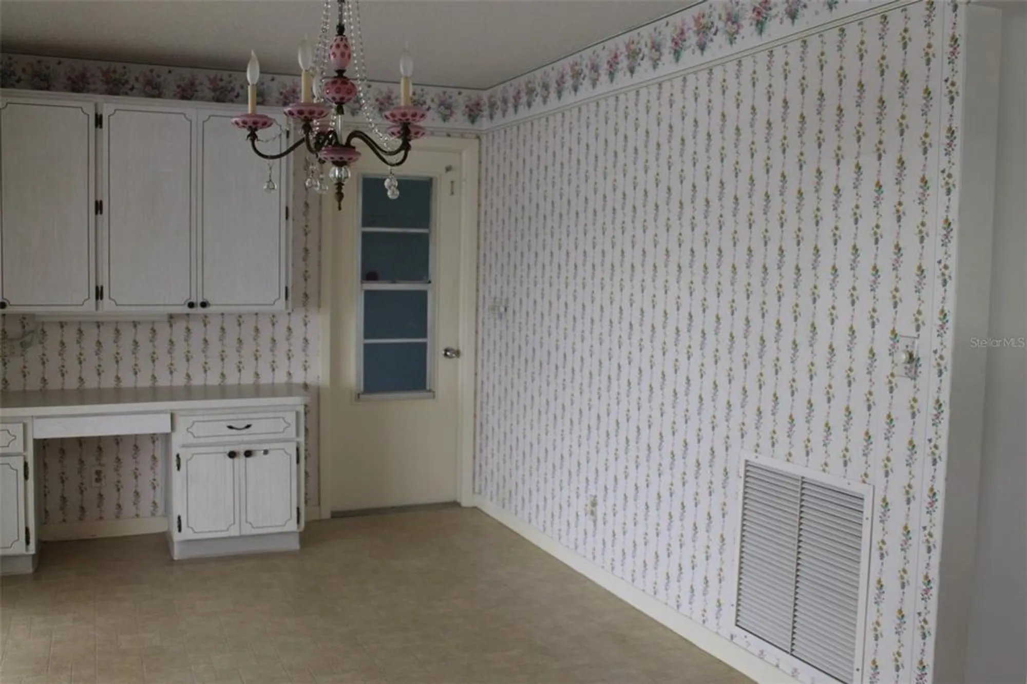 Property Slideshow image 32 of 50 | 9665 mainlands blvd, Pinellas Park, FL, 33782