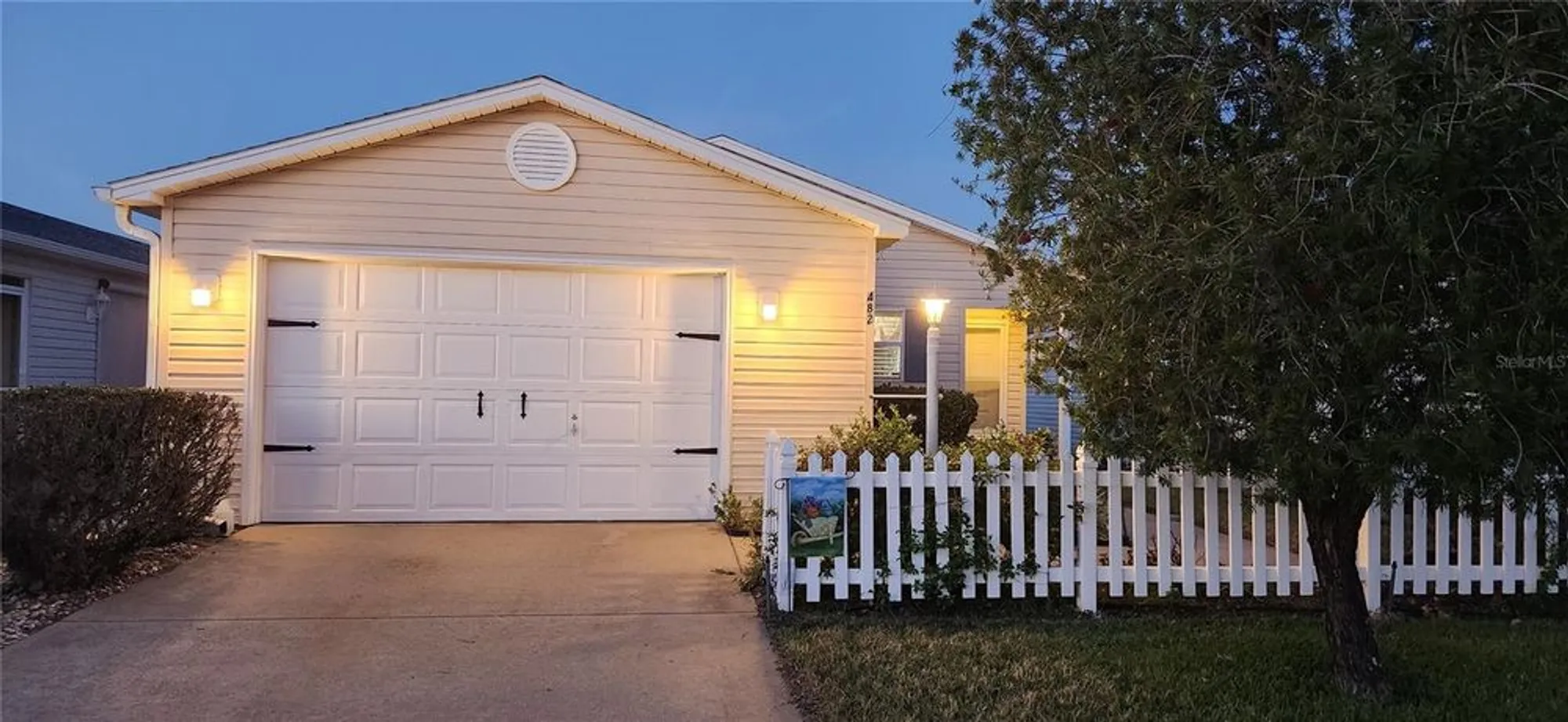 Property Slideshow image 17 of 21 | 482 hildalgo dr, The Villages, FL, 32159