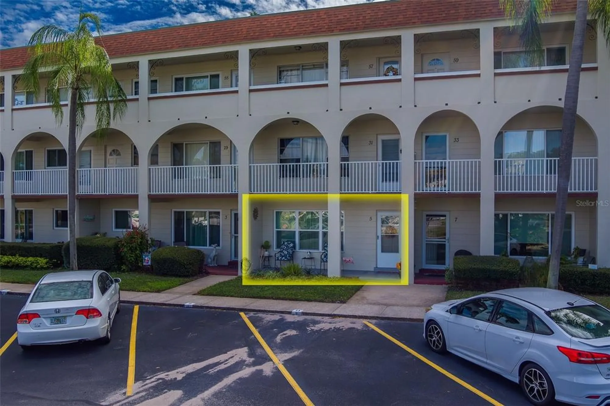 Property Slideshow image 38 of 55 | 2433 brazilia dr apt 5, Clearwater, FL, 33763