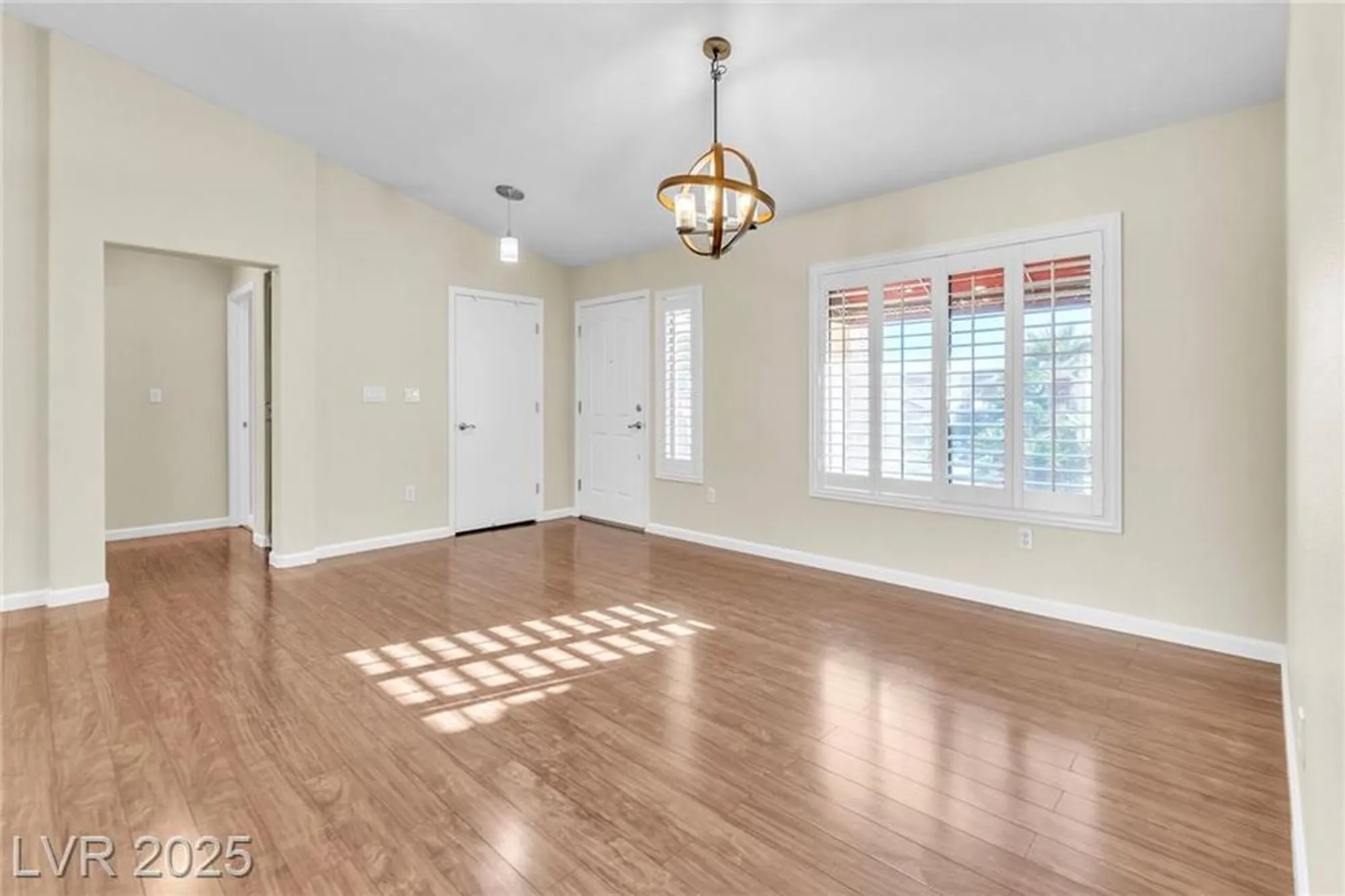 Property Slideshow image 12 of 30 | 10400 georgetown pl, Las Vegas, NV, 89134