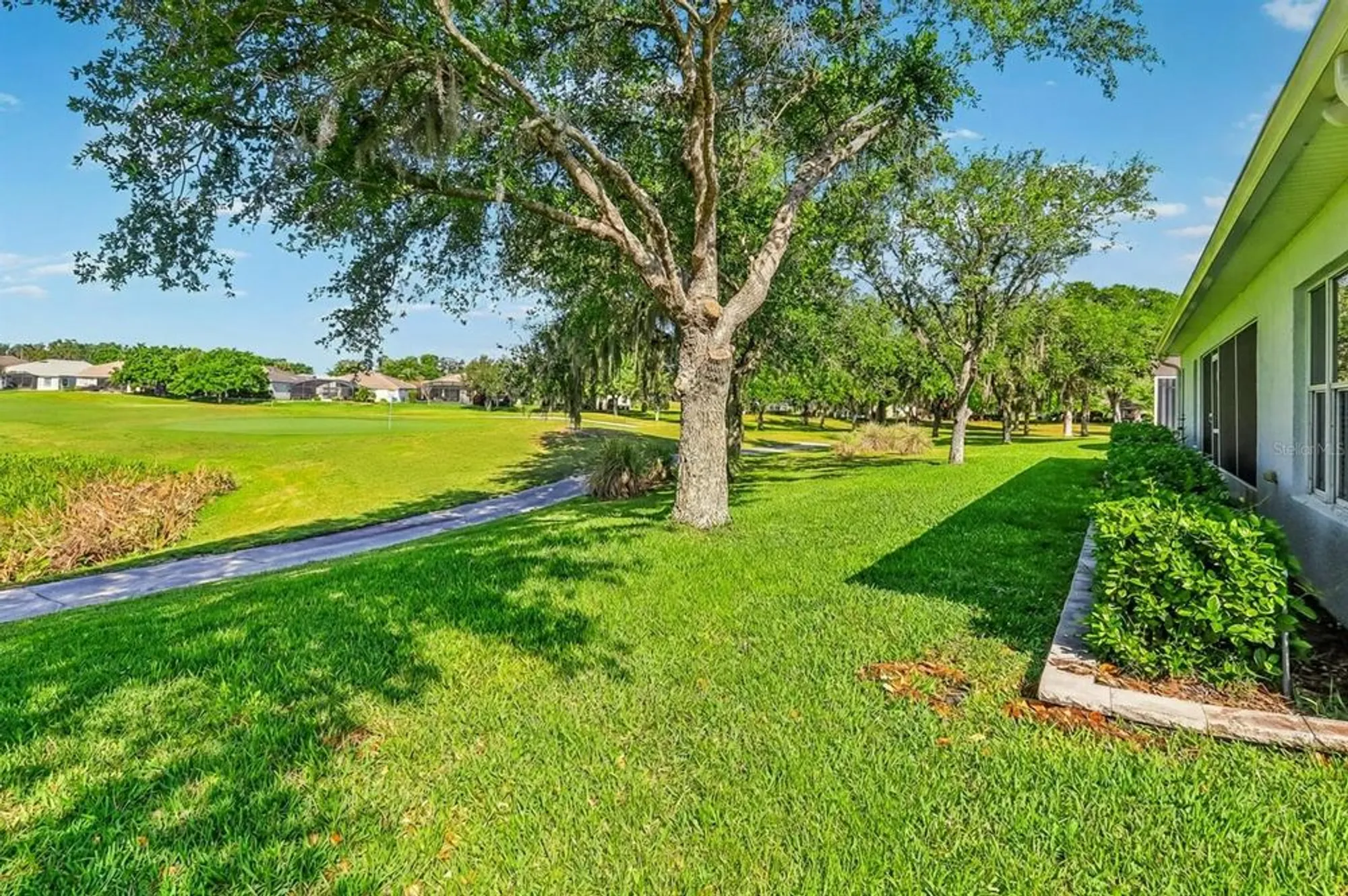 Property Slideshow image 6 of 35 | 26821 augusta springs cir, Leesburg, FL, 34748