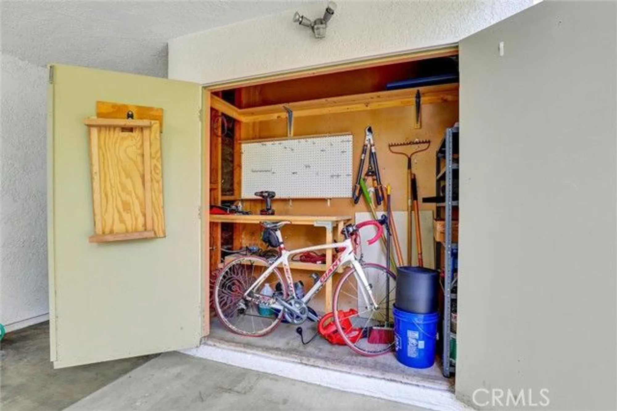 Property Slideshow image 18 of 30 | 2276 via d, Laguna Woods, CA, 92637