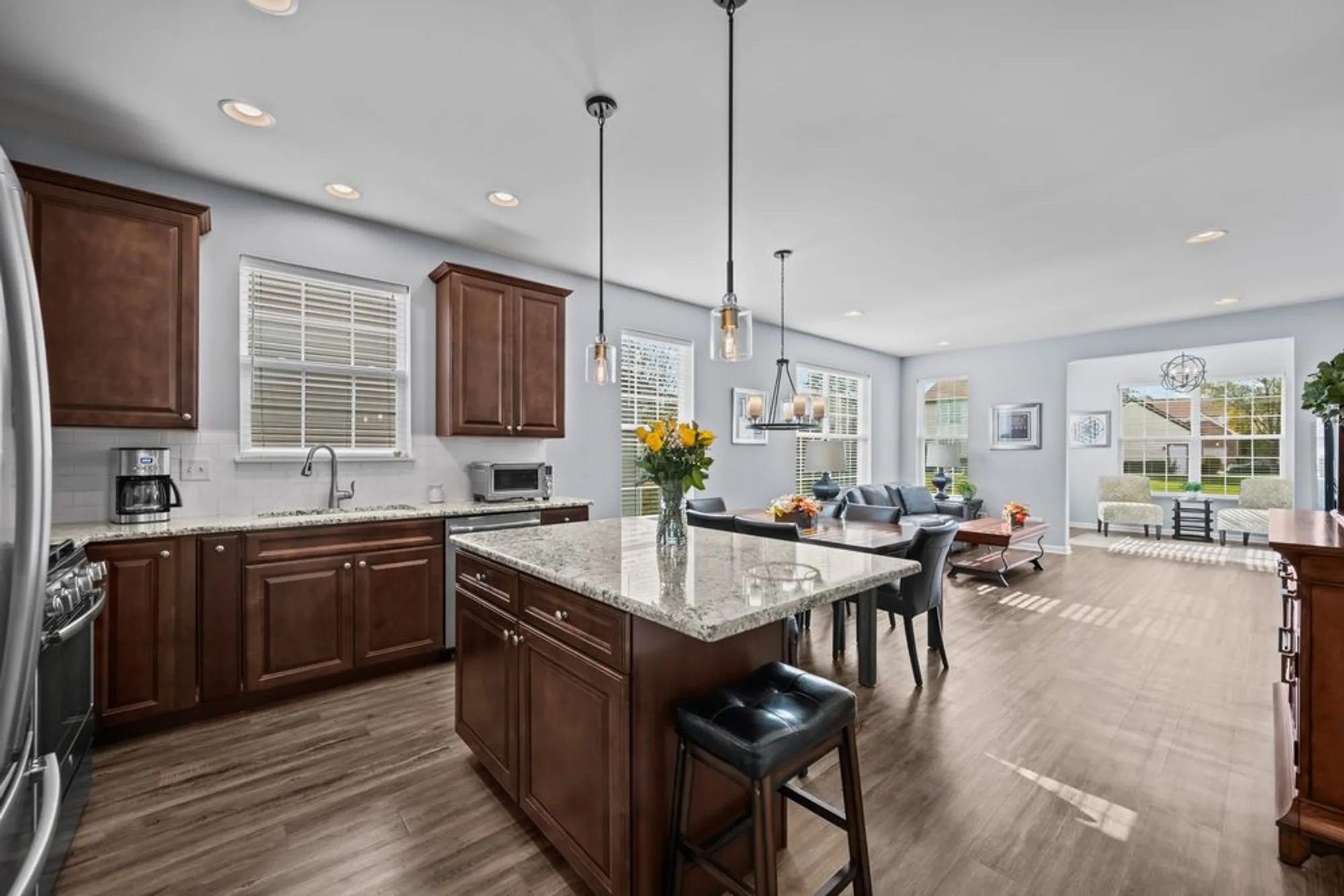 Property Slideshow image 4 of 23 | 460 mahogany dr, Algonquin, IL, 60102