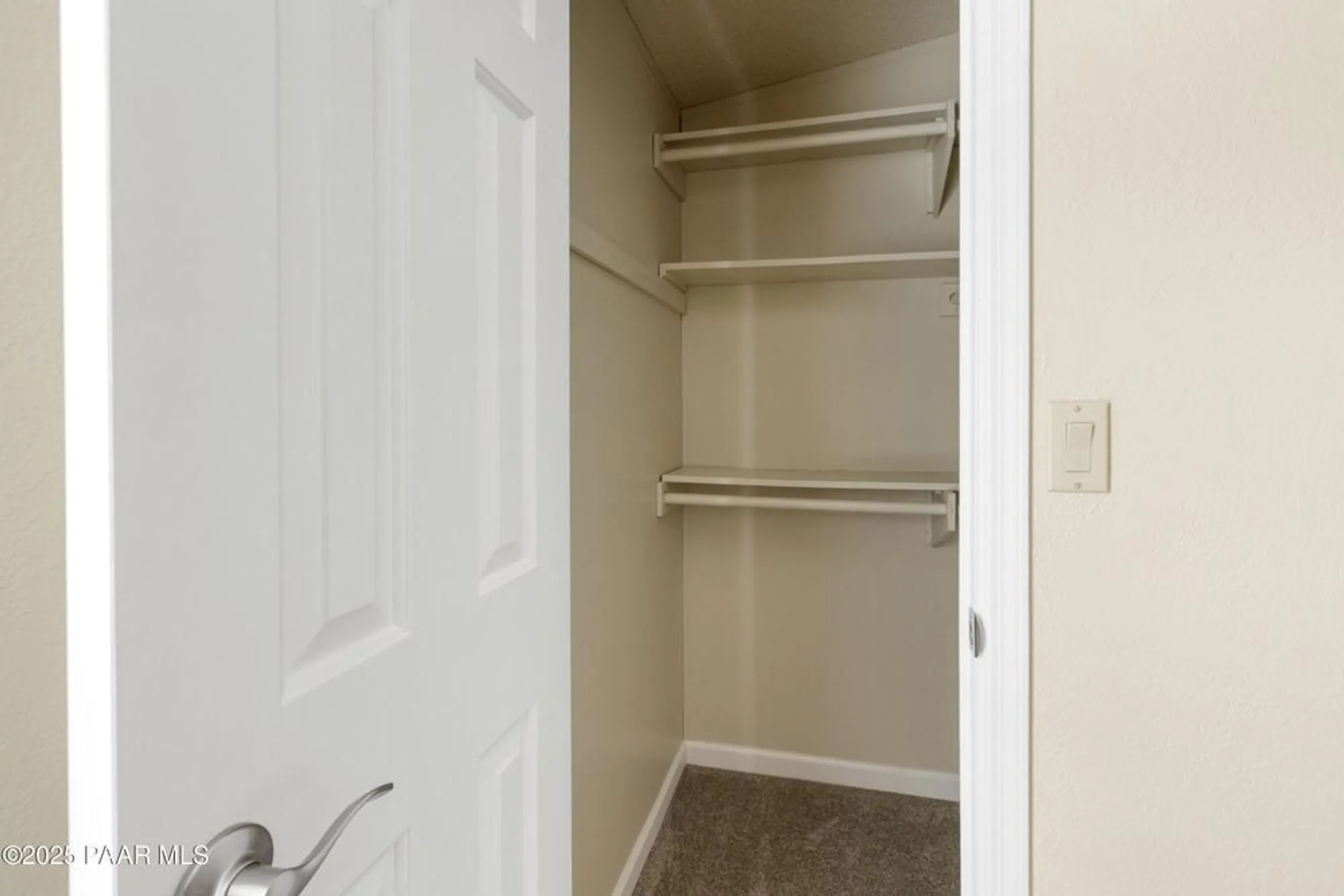 Property Slideshow image 23 of 48 | 1947 e mountain hollow dr, Prescott, AZ, 86301