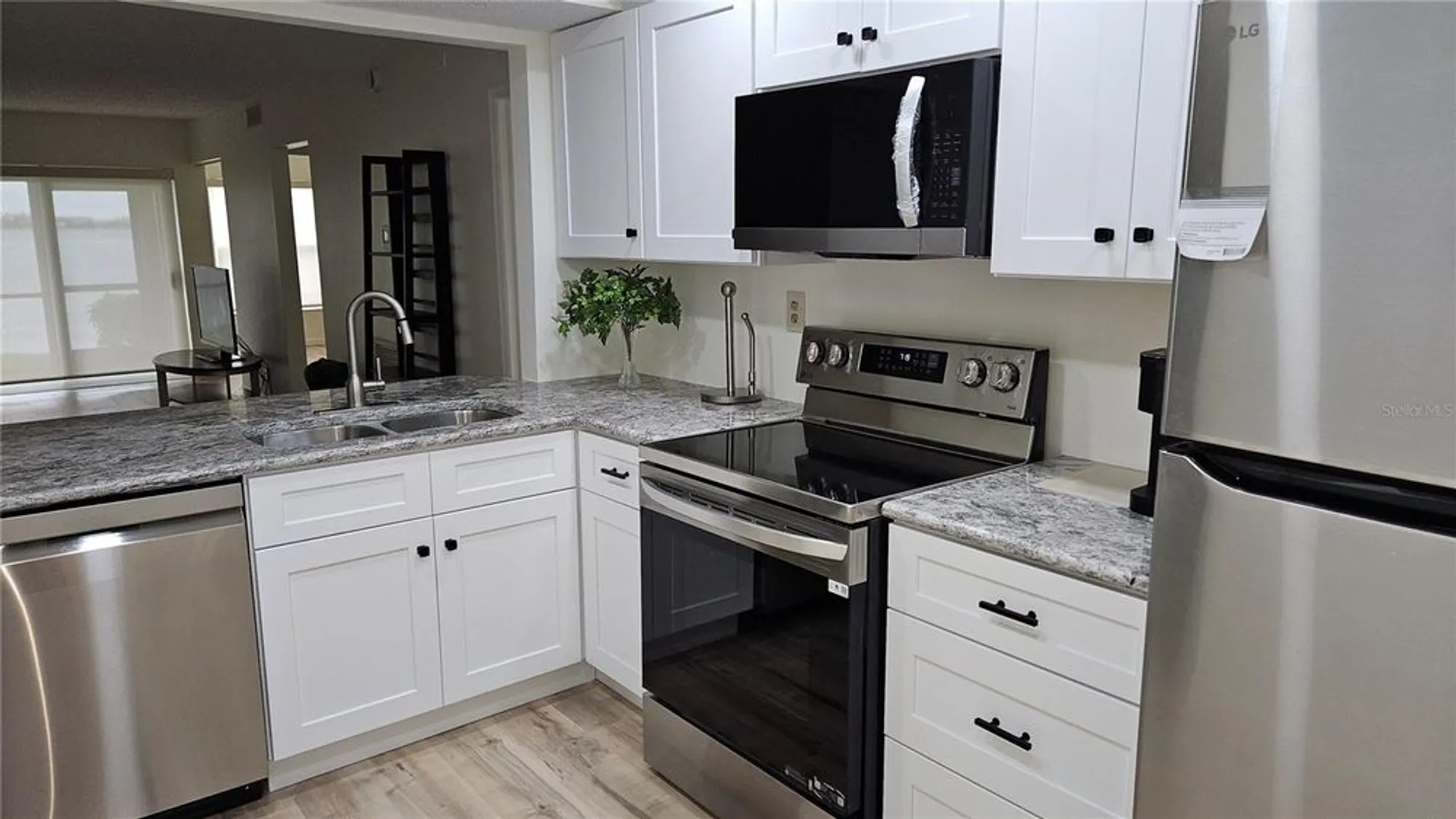 Property Slideshow image 5 of 32 | 6177 sun blvd apt 108, St Petersburg, FL, 33715